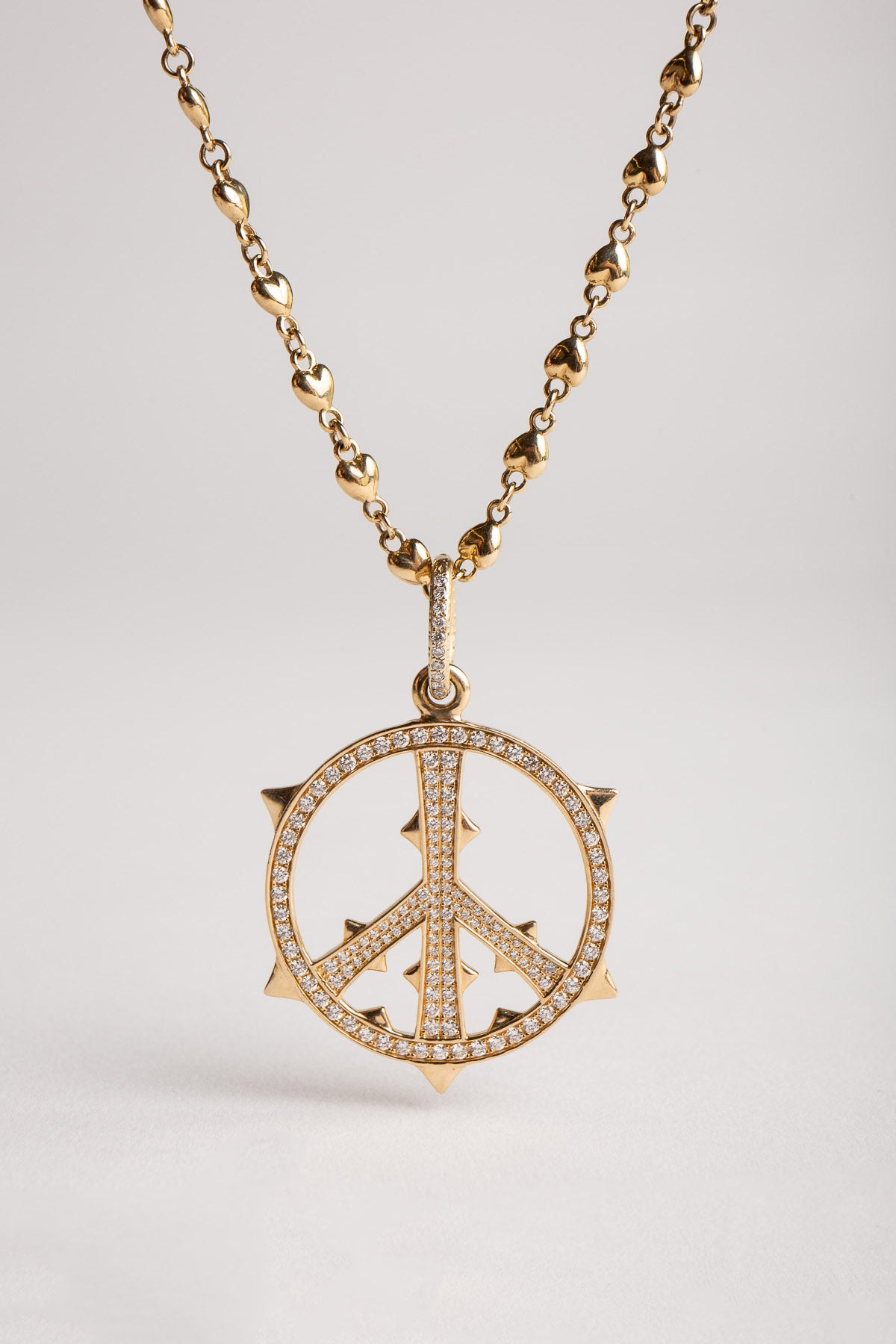 LOREE RODKIN | PAVE DIAMOND MEDIUM PEACE SIGN PENDANT