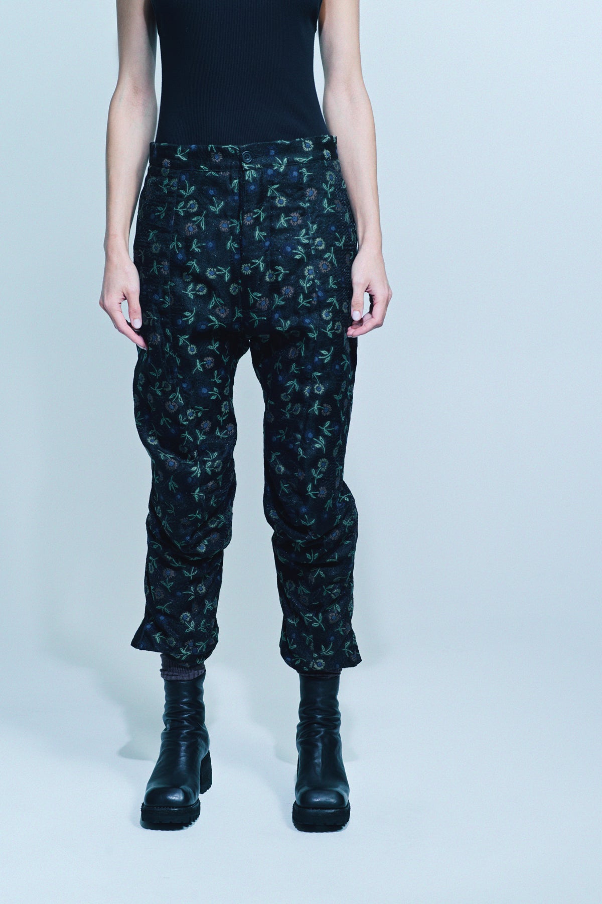 PAUL HARNDEN SHOEMAKERS | FLORAL CROPPED PANTS