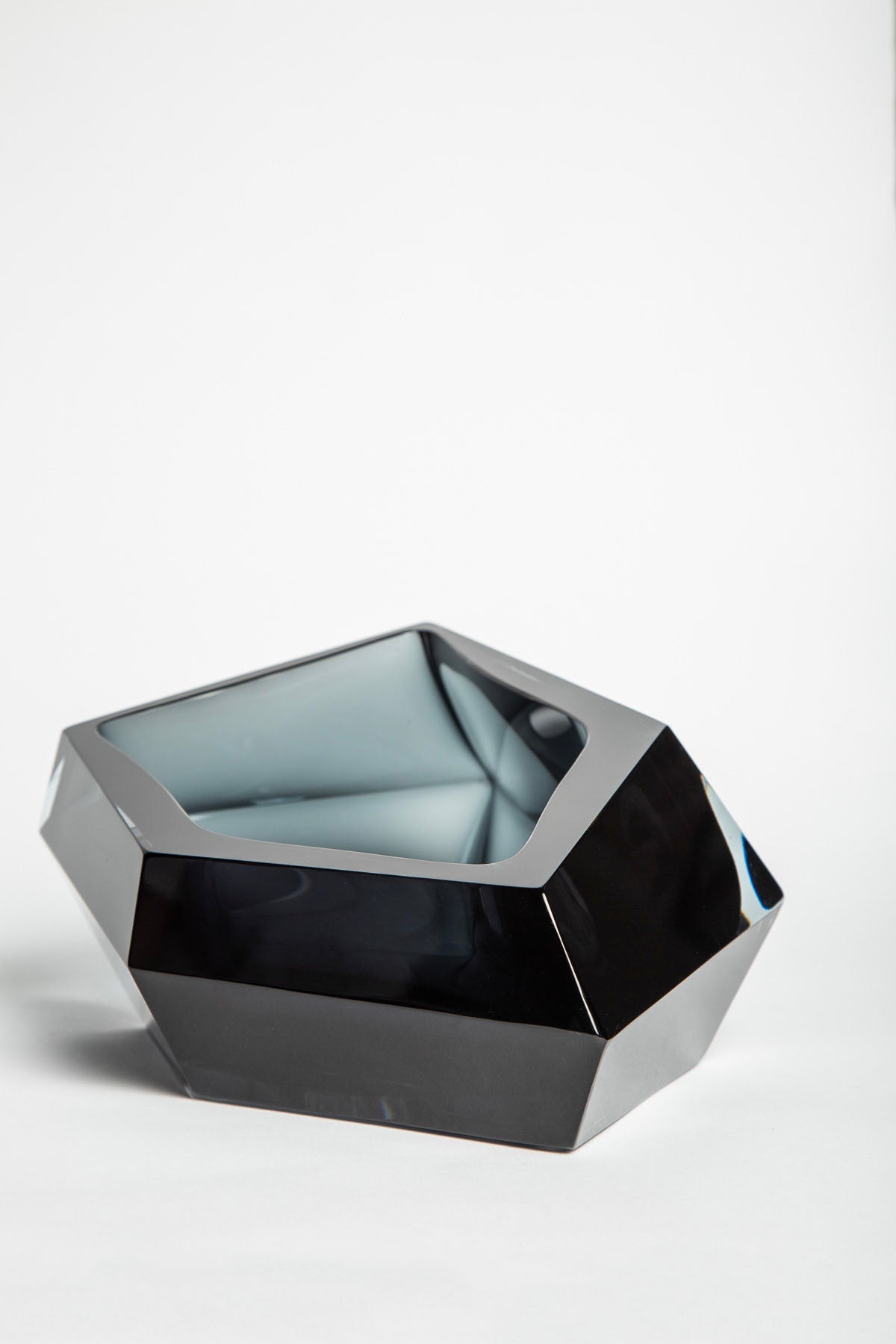 MAXFIELD PRIVATE COLLECTION | LARGE PURHO MURANO BLACK GLASS BOWL