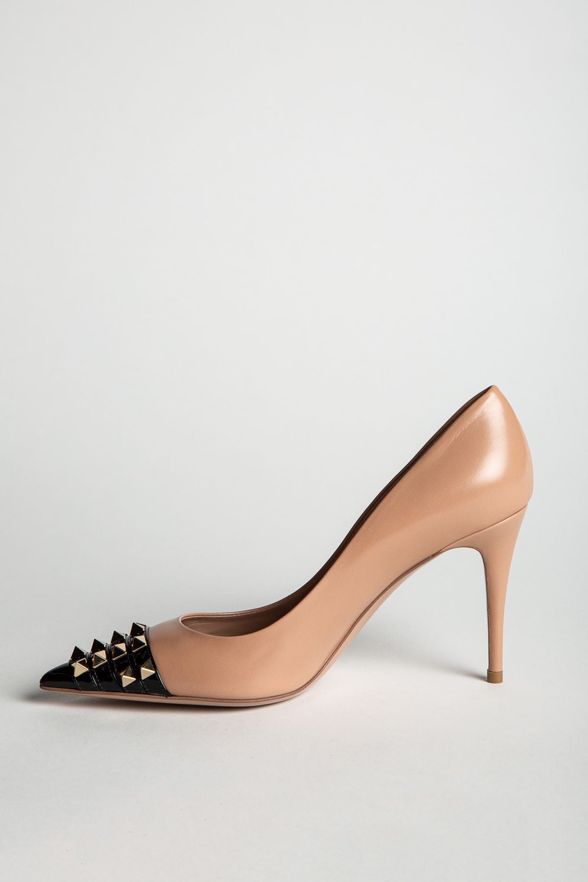 VALENTINO | ROCKSTUD POINTED TOE PUMPS