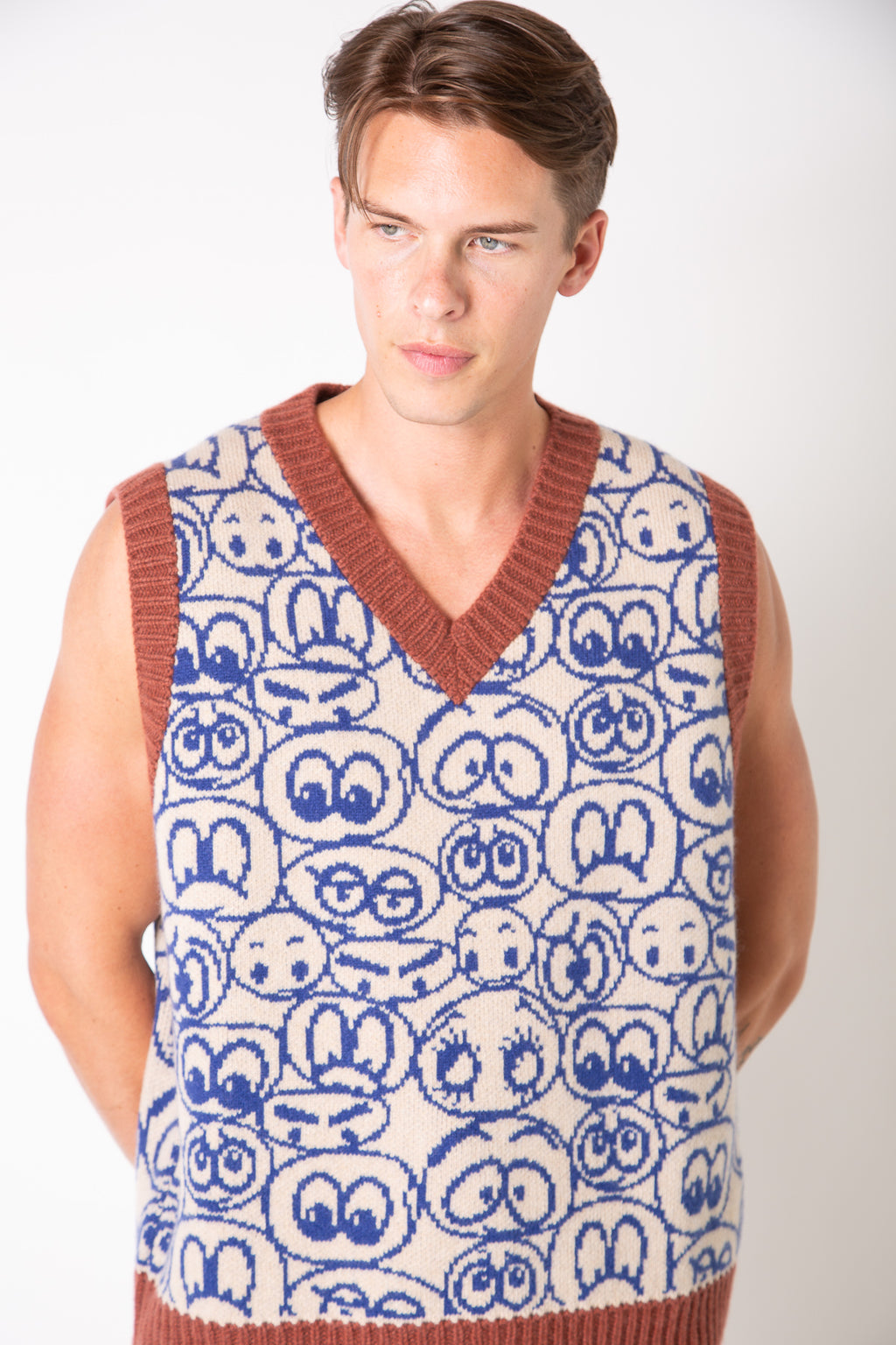 THE ELDER STATESMAN | EXPRESSION V-NECK VEST – MAXFIELD LA