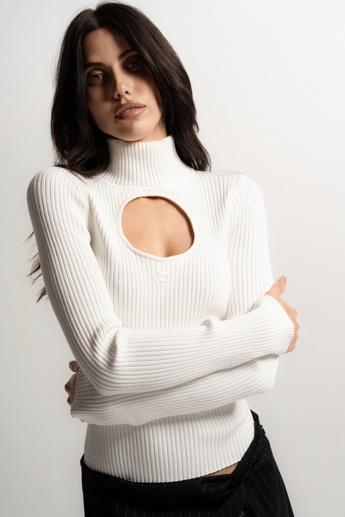 COURRÈGES | CIRCLE MOCKNECK SWEATER