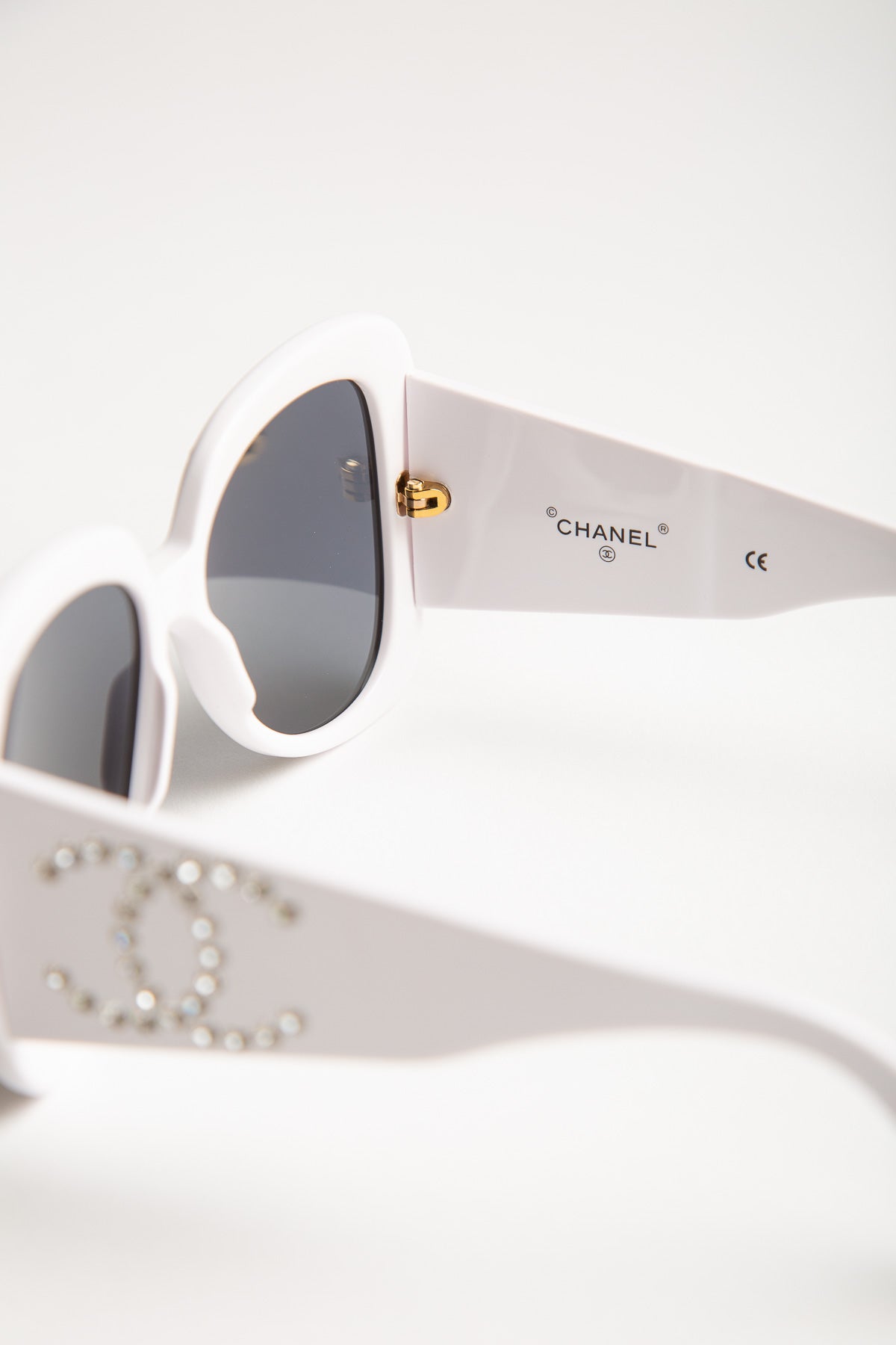 VINTAGE CHANEL | 1995 OVERSIZED CHANEL SUNGLASSES