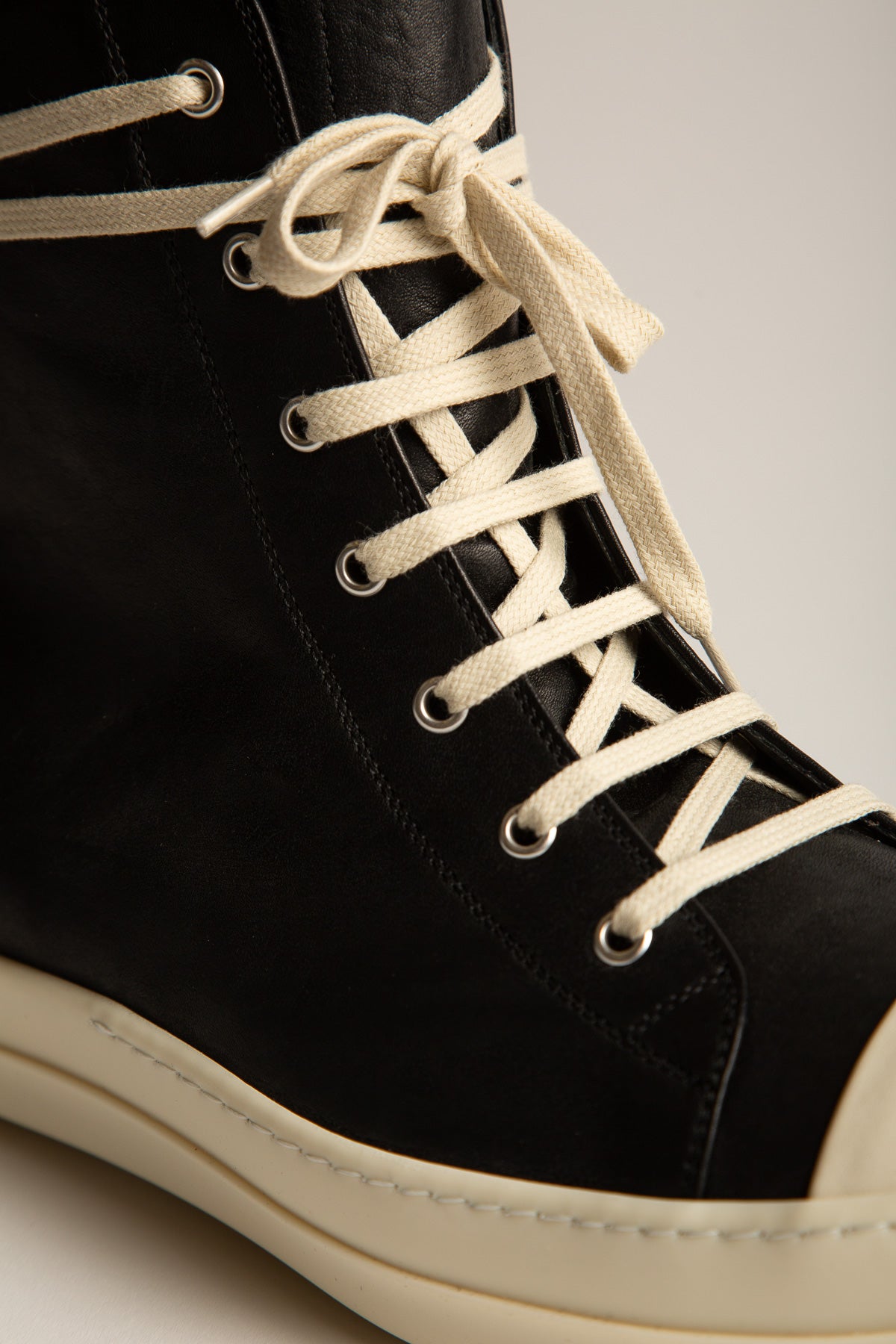 RICK OWENS | HI SNEAKERS - MAXFIELD LA