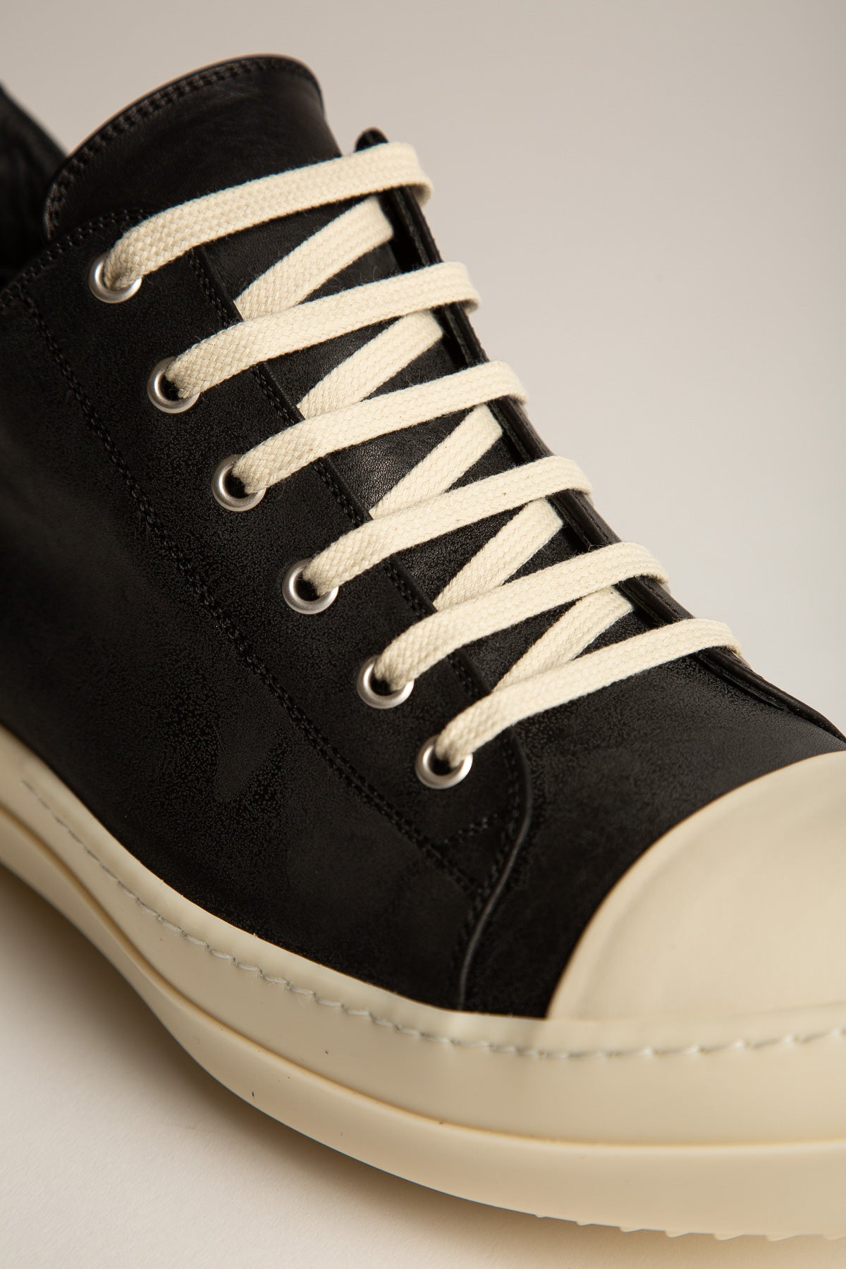 RICK OWENS | LOW SNEAKS - MAXFIELD LA