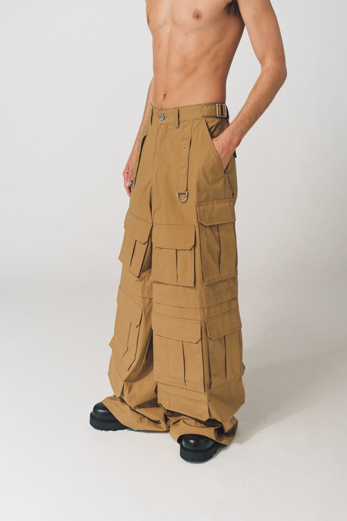 Multi pocket pants hotsell