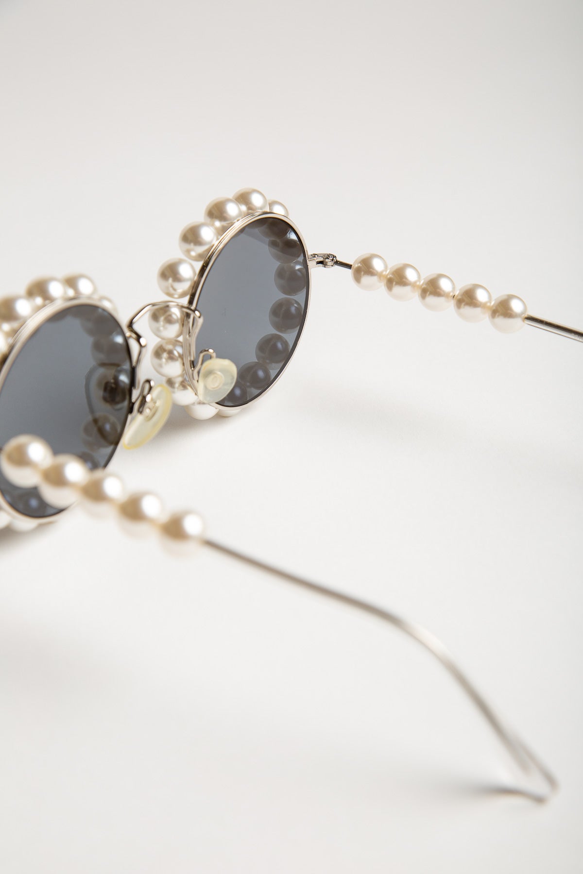 1994 Iconic CHANEL Pearl Round Sunglasses For Sale at 1stDibs | vintage chanel  pearl sunglasses, chanel pearl glasses, chanel pearl sunglasses round