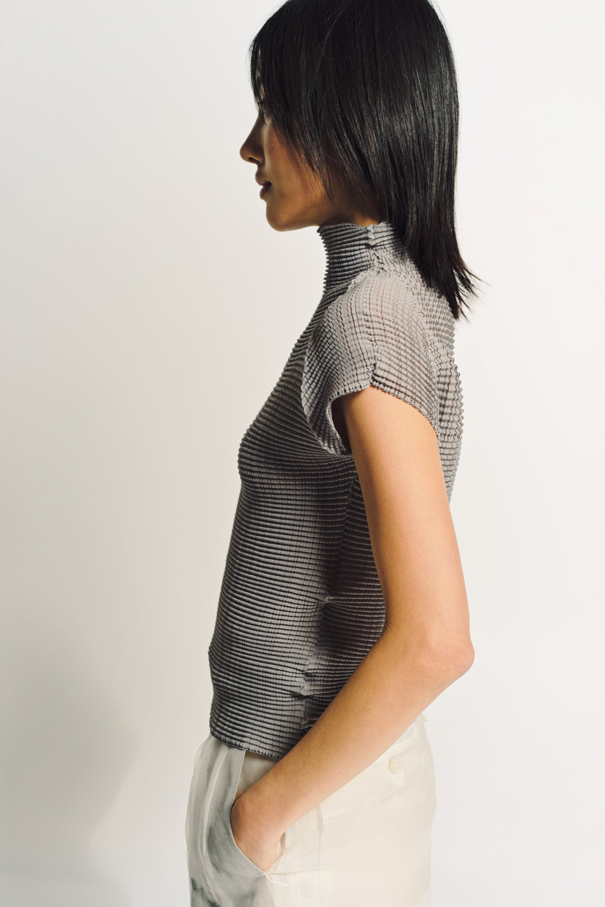 ISSEY MIYAKE | WOOLY PLEATS-46 SHORT SLEEVE TOP