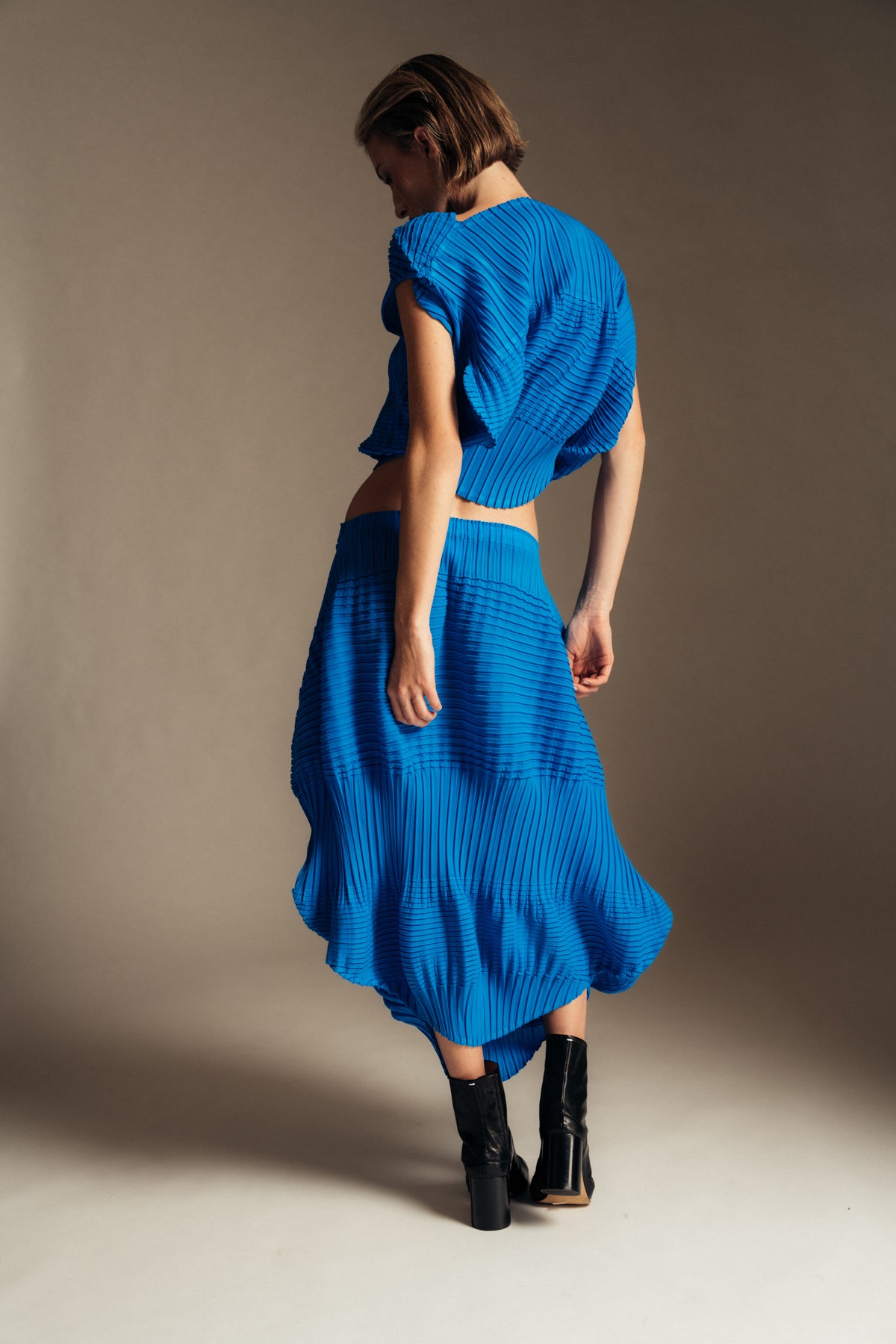 Aerate Pleats dress