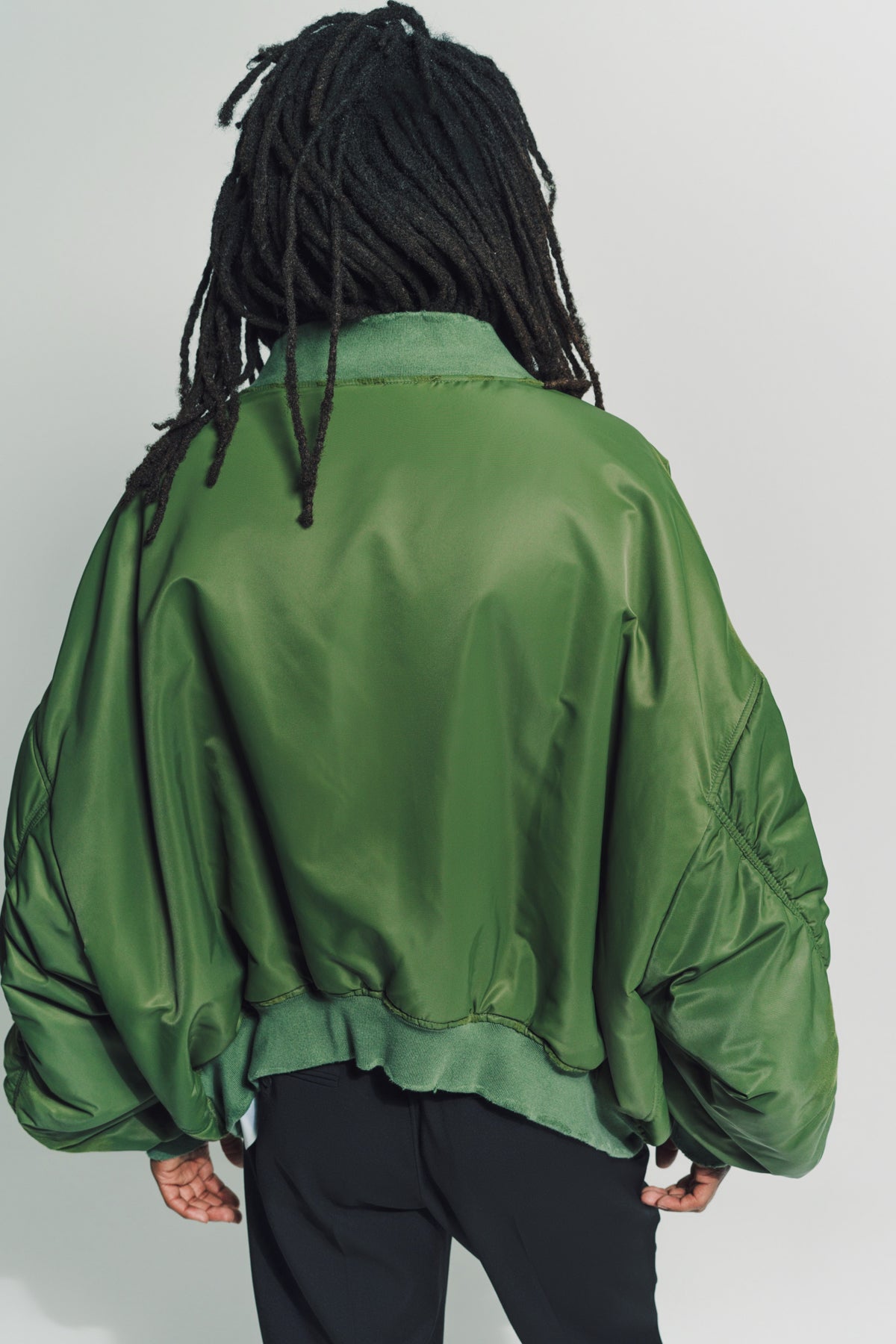 BALENCIAGA | OFF SHOULDER BOMBER