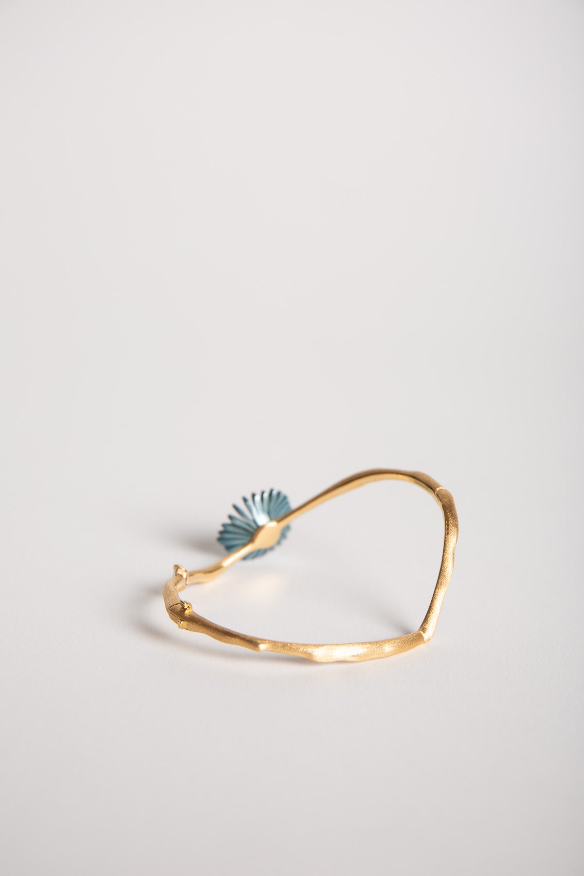 MIKE JOSEPH | 18K YELLOW GOLD PETALI BRACELET