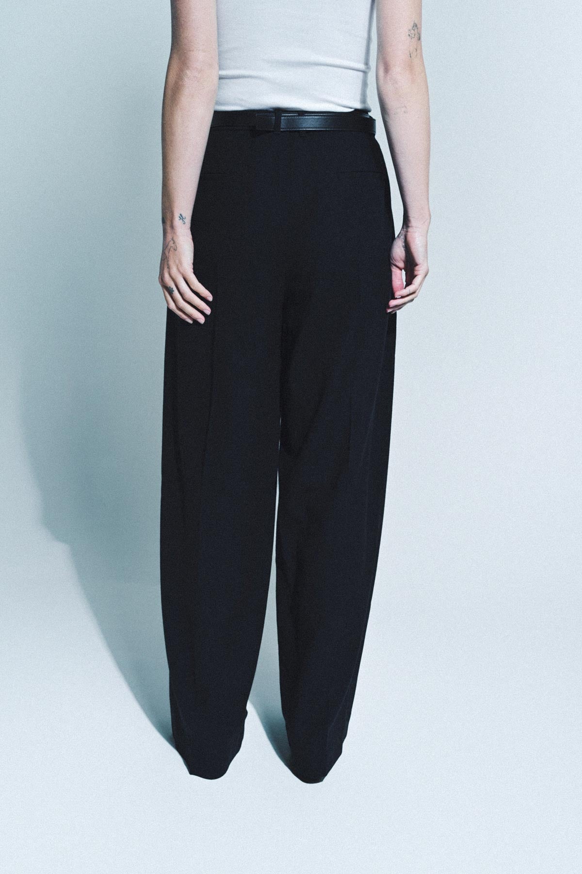 JIL SANDER | BELTED TROUSERS