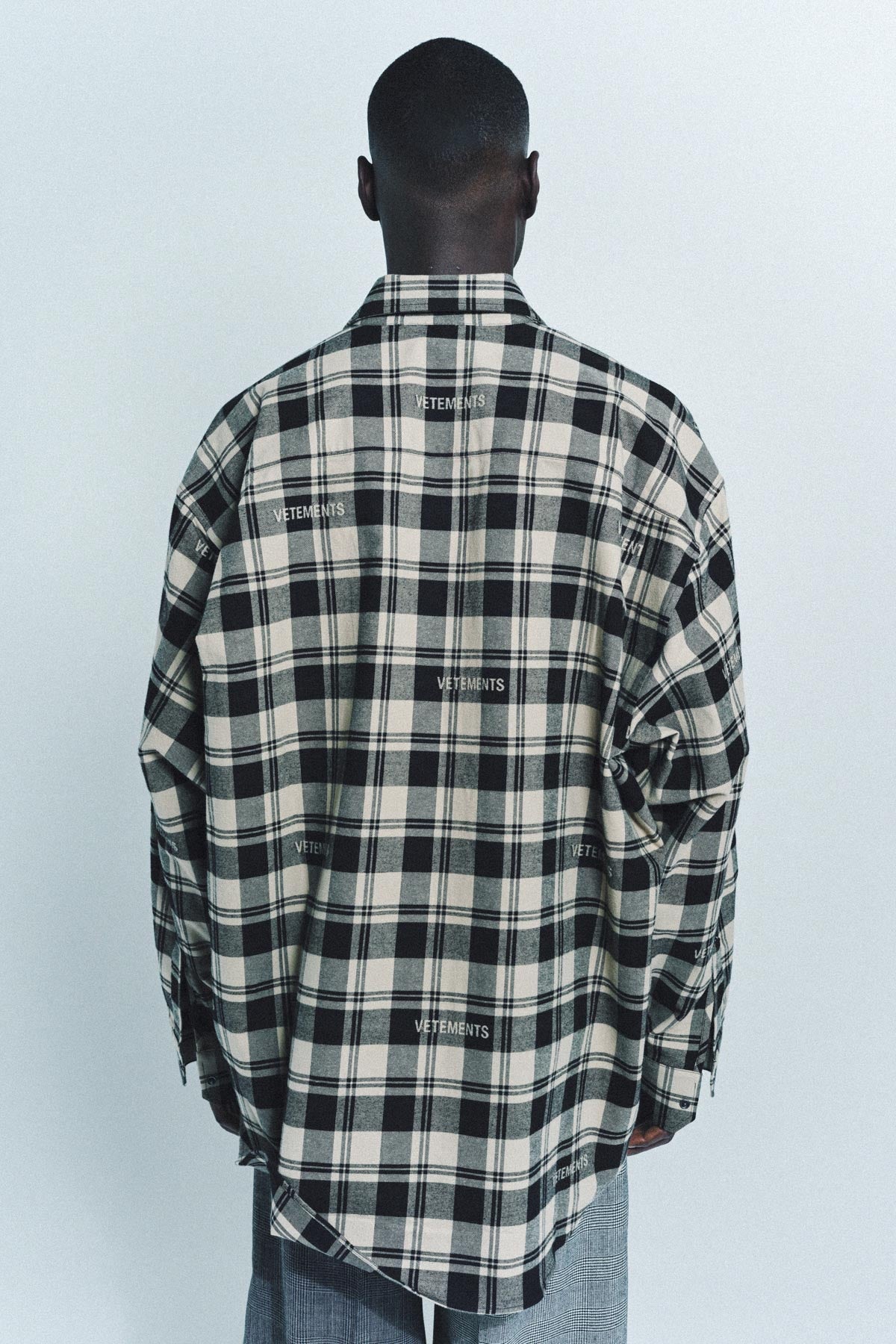 VETEMENTS | LOGO JACQUARD SHIRT