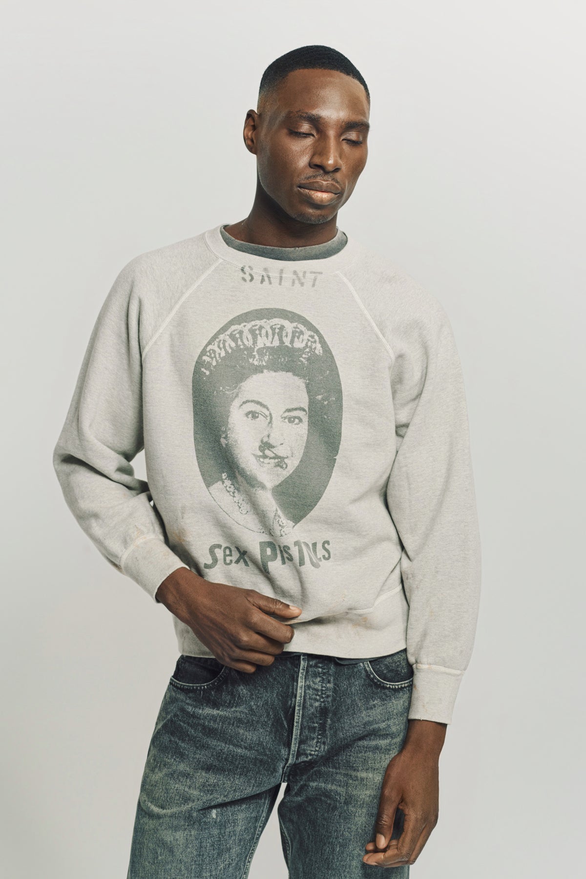 SAINT MICHAEL | SEX PISTOLS QUEEN CREWNECK