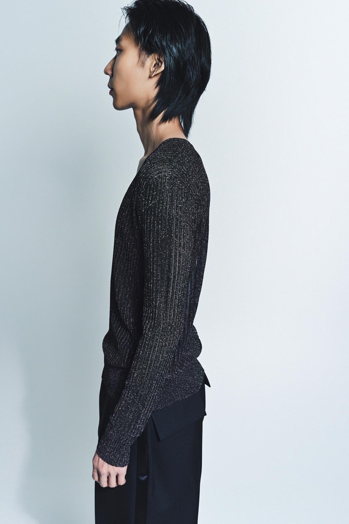 SAPIO | NO. 21 V-NECK SWEATER