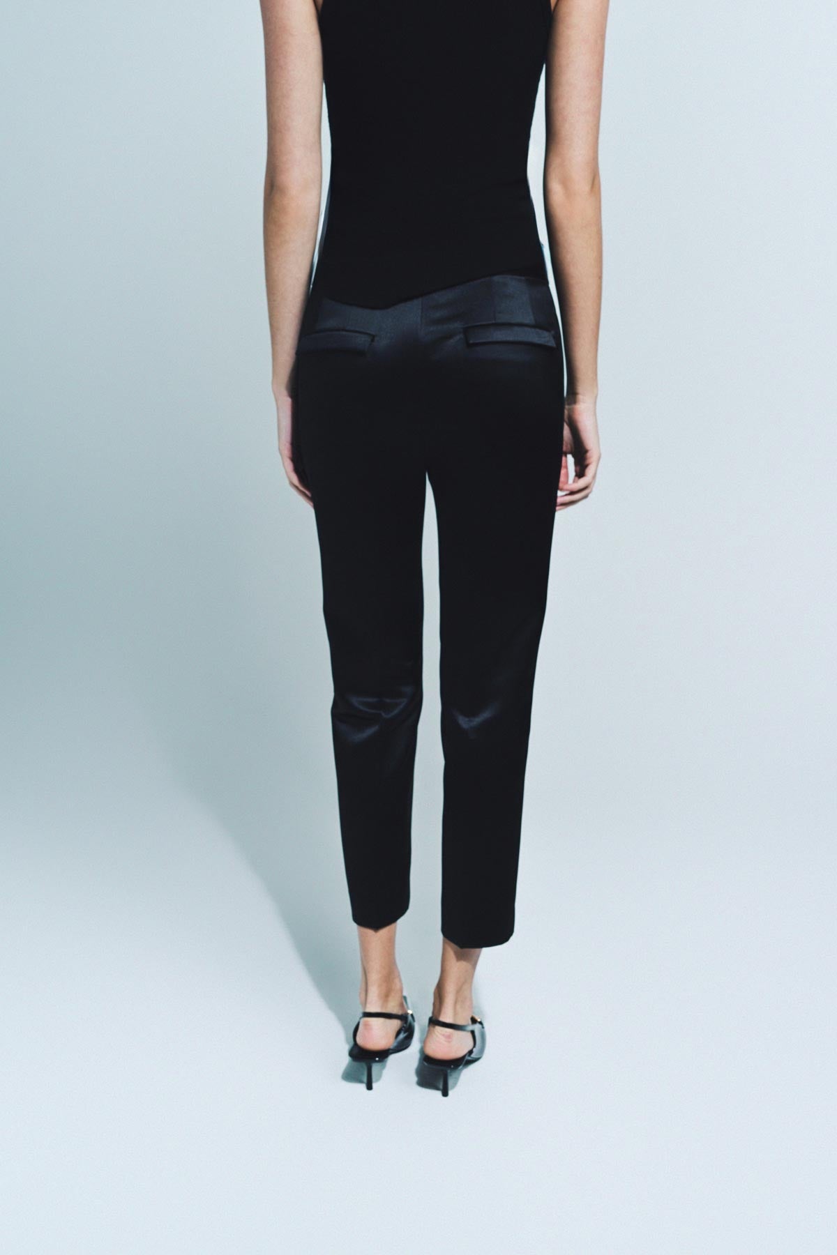 SAPIO | NO. 07 SATIN CROP PANTS