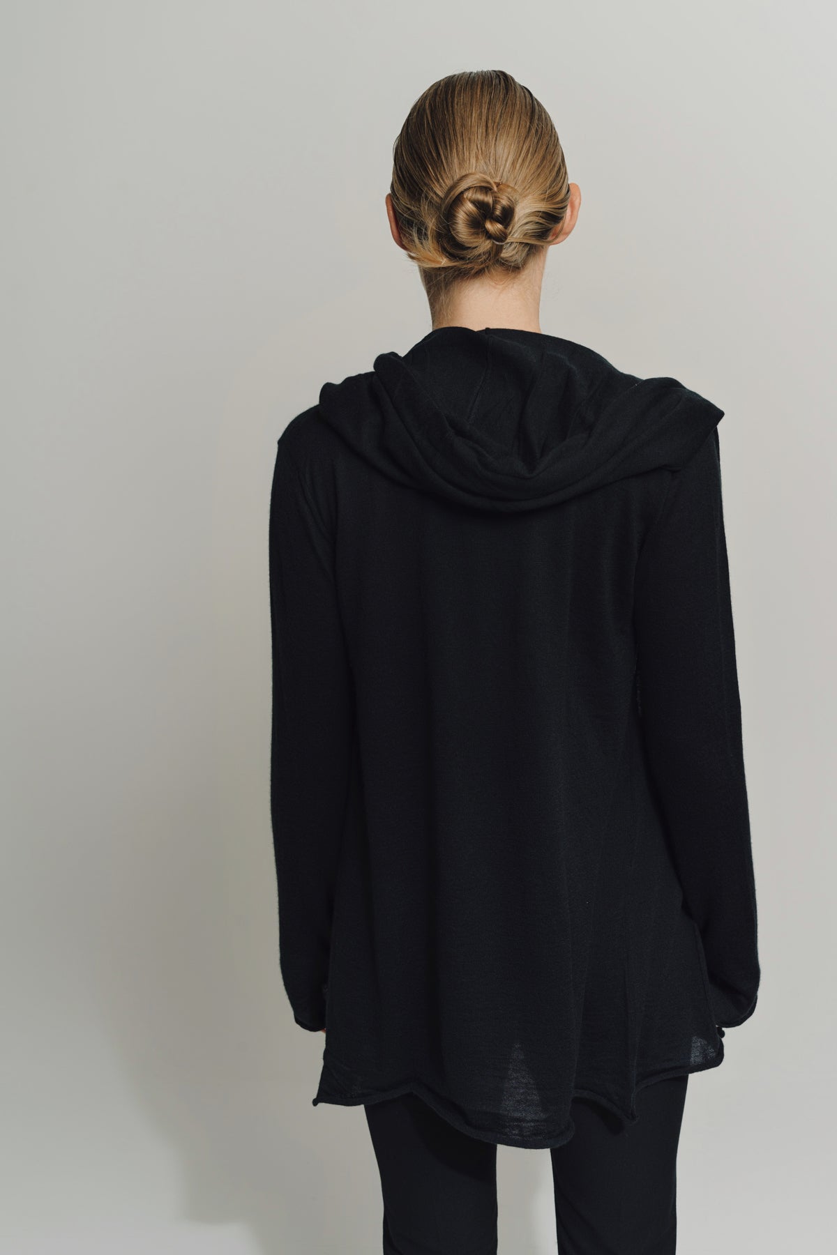 LARS ANDERSSON | HOODED WRAP JACKET