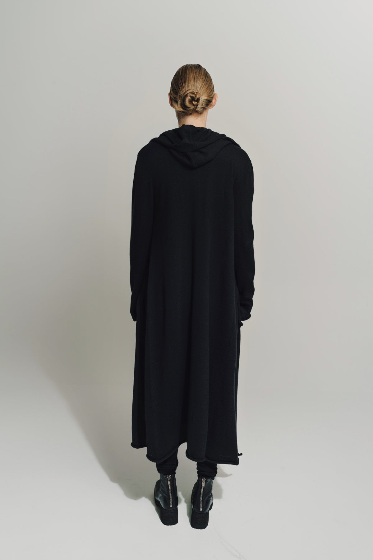 LARS ANDERSSON | HOODED LONG CARDIGAN