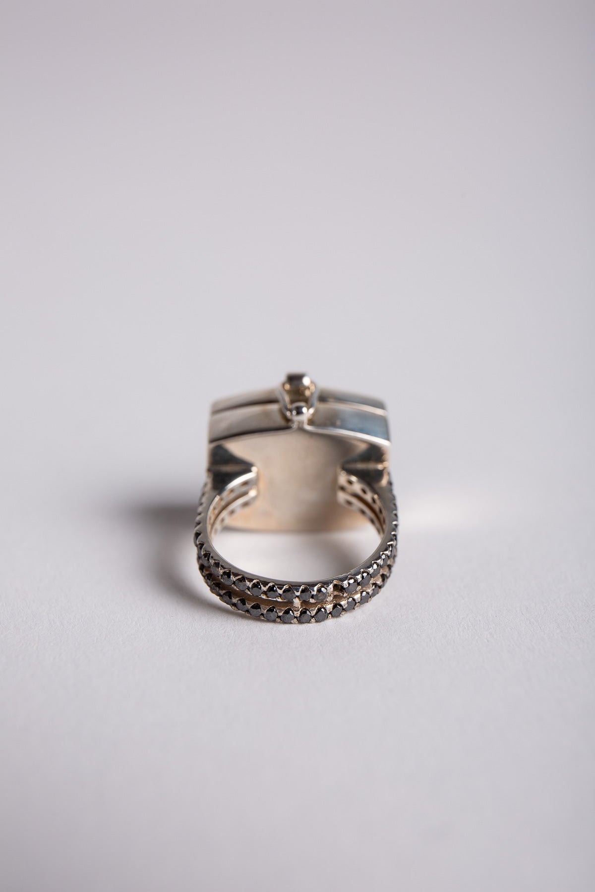 JOANNE FISKE | DIAMOND CROSS RING - MAXFIELD LA