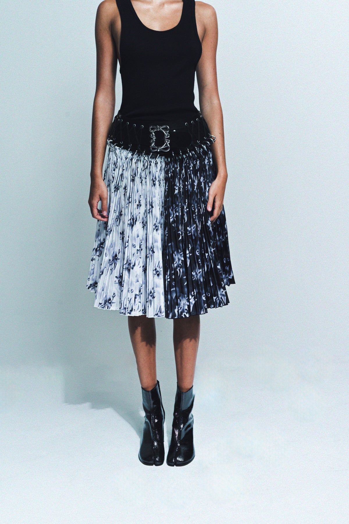 CHOPOVA LOWENA | PATRICIA KNEE CARABINER SKIRT