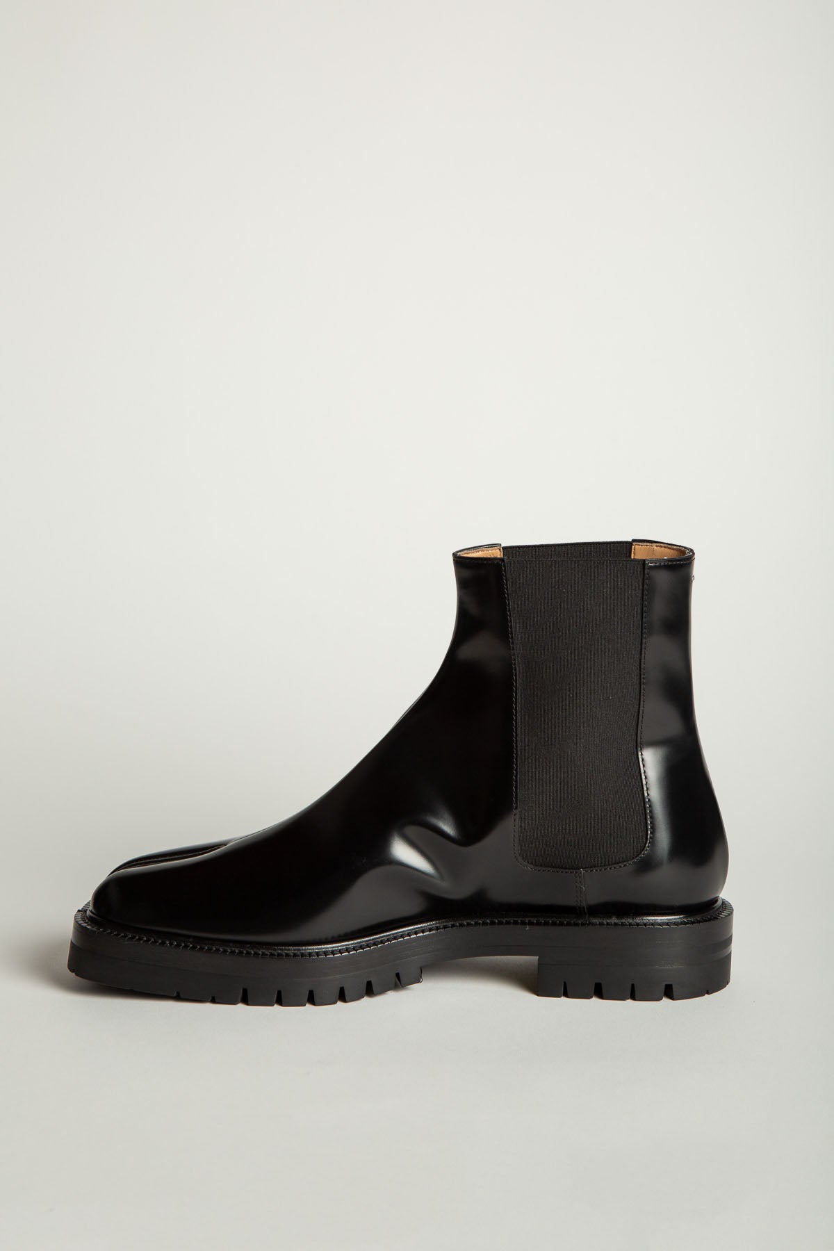 MAISON MARGIELA | TABI CHELSEA BOOTS