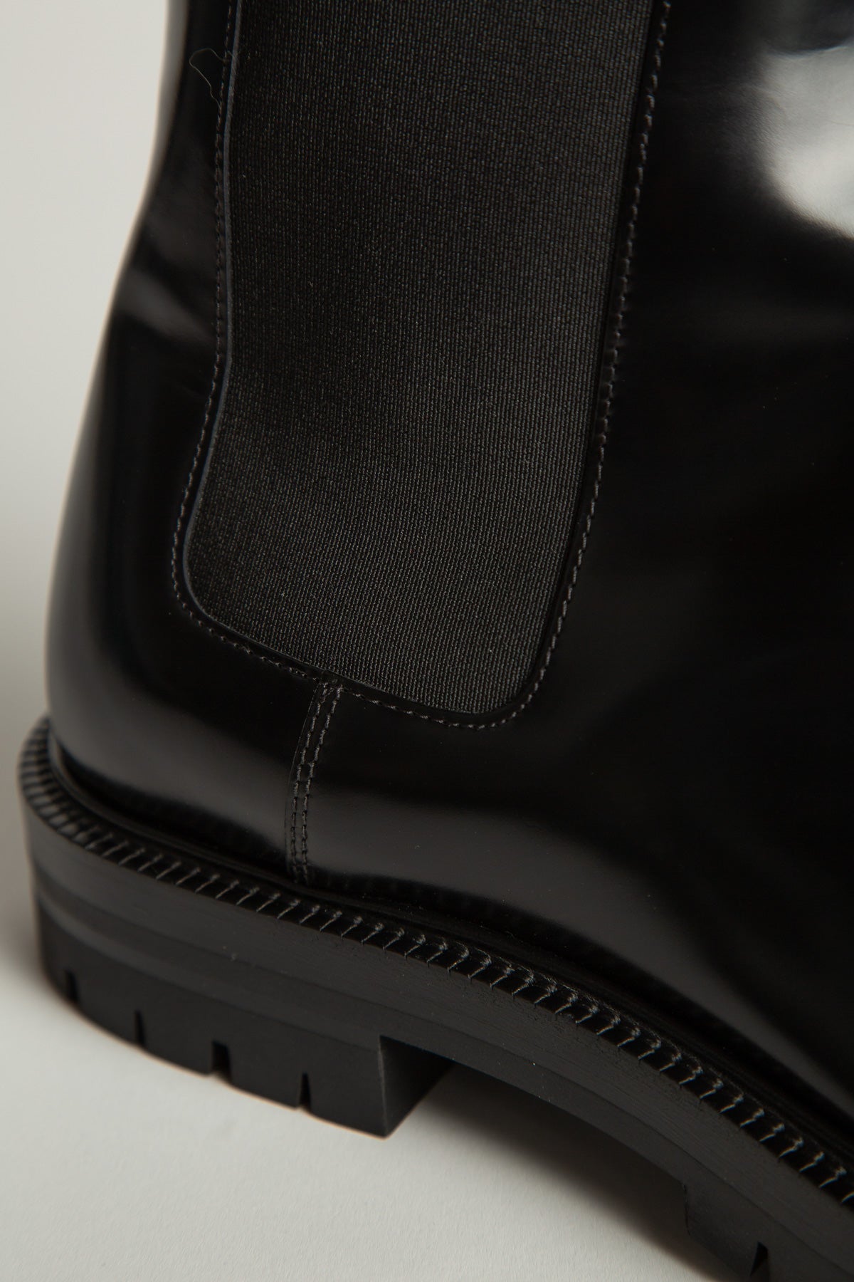 MAISON MARGIELA | TABI CHELSEA BOOTS