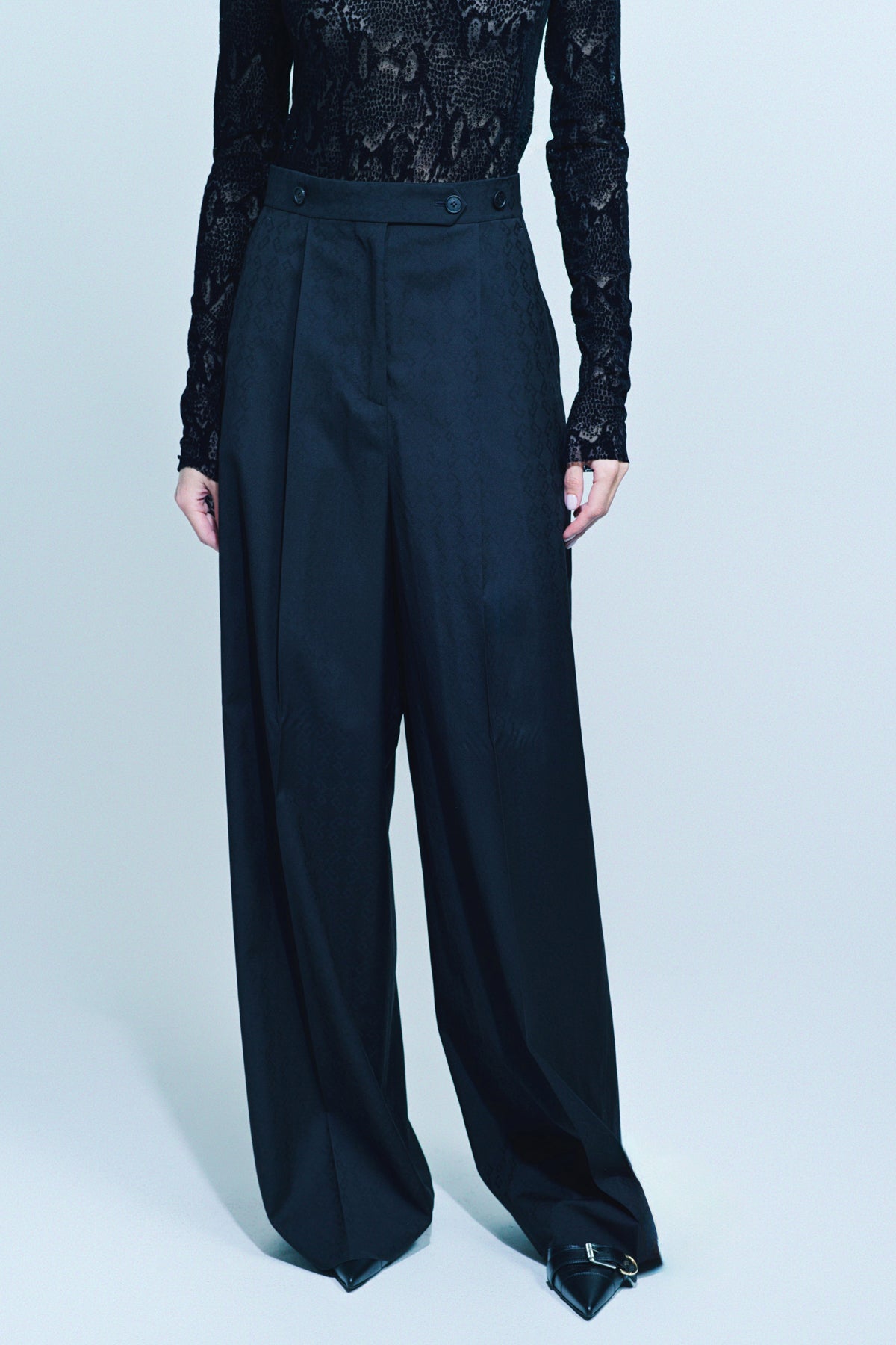 GIVENCHY | PLEATED PANTS