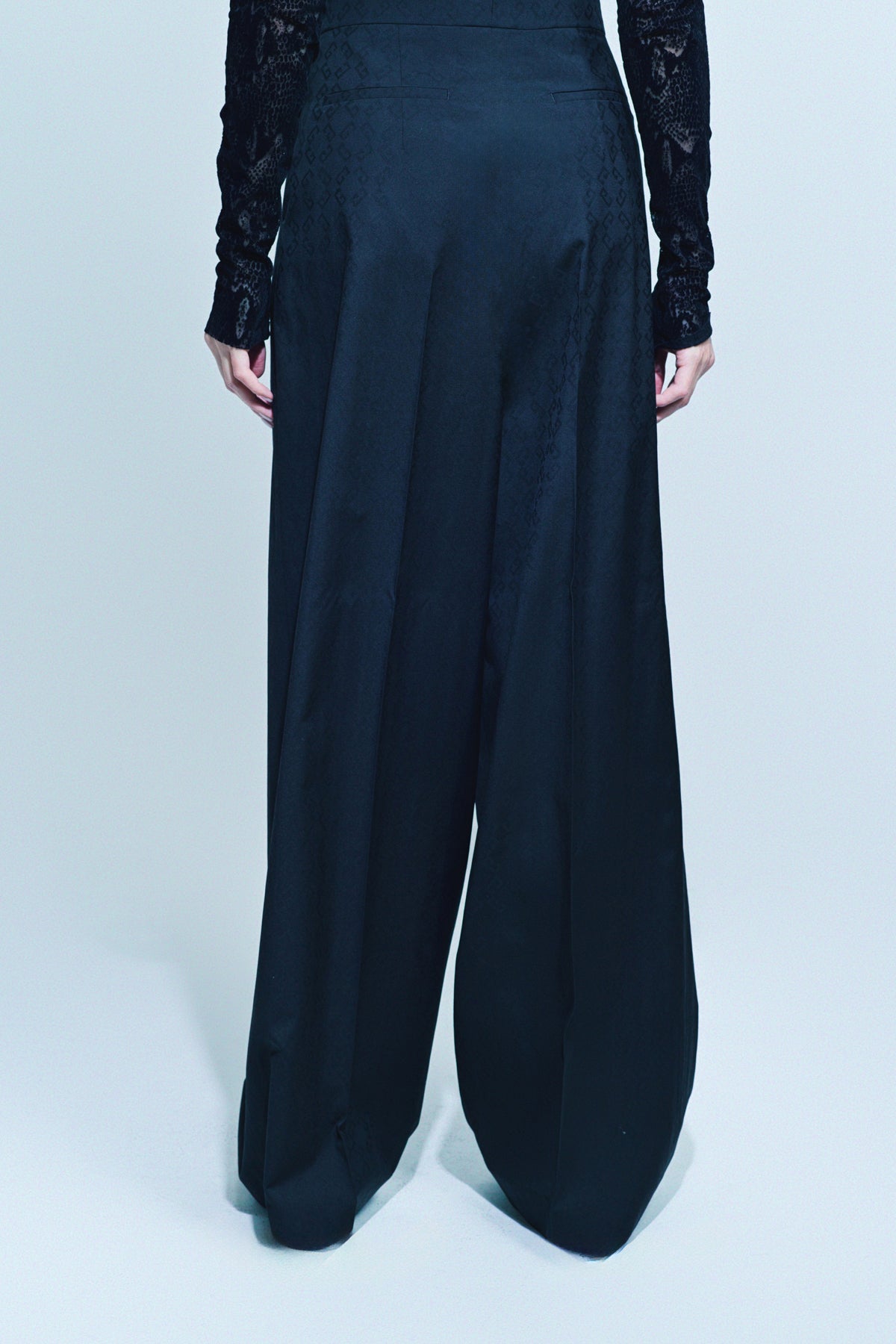 GIVENCHY | PLEATED PANTS