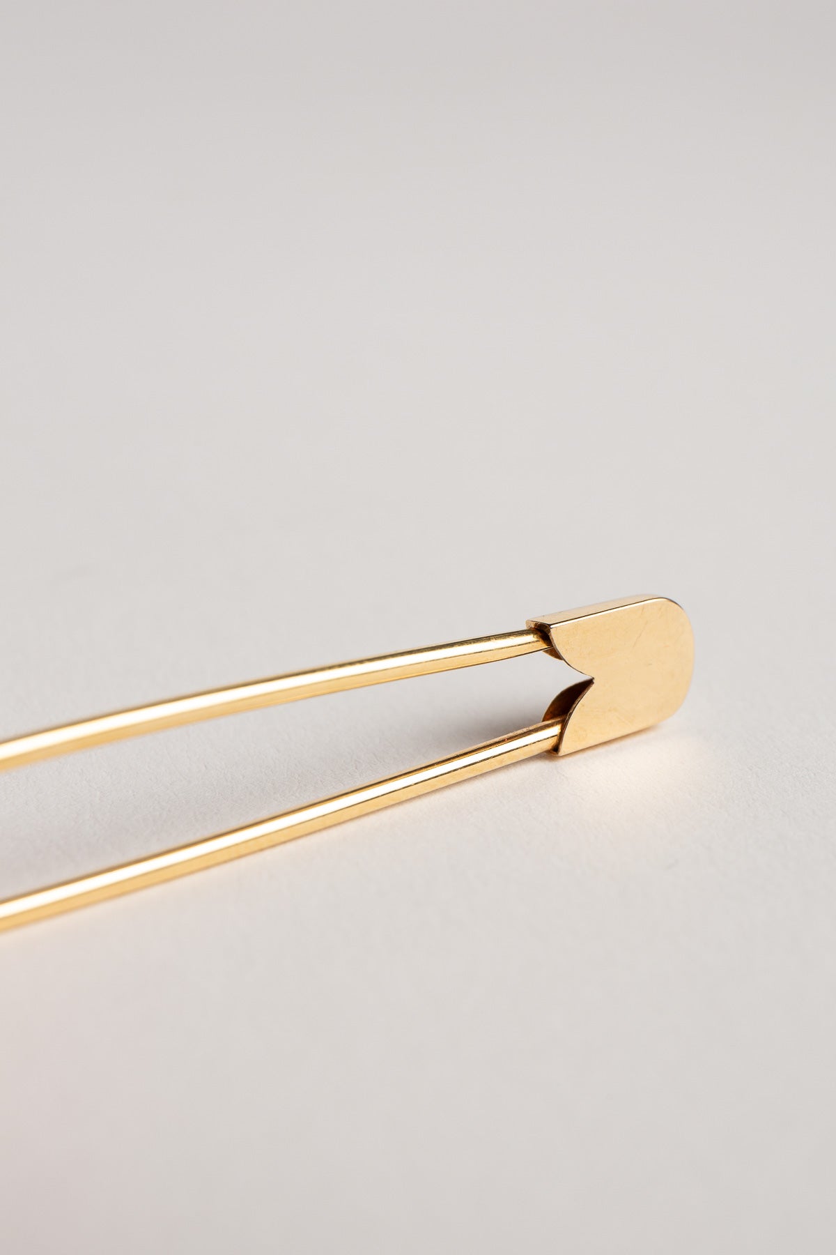 CARTIER | 1960'S 18K YELLOW GOLD SAFETY PIN