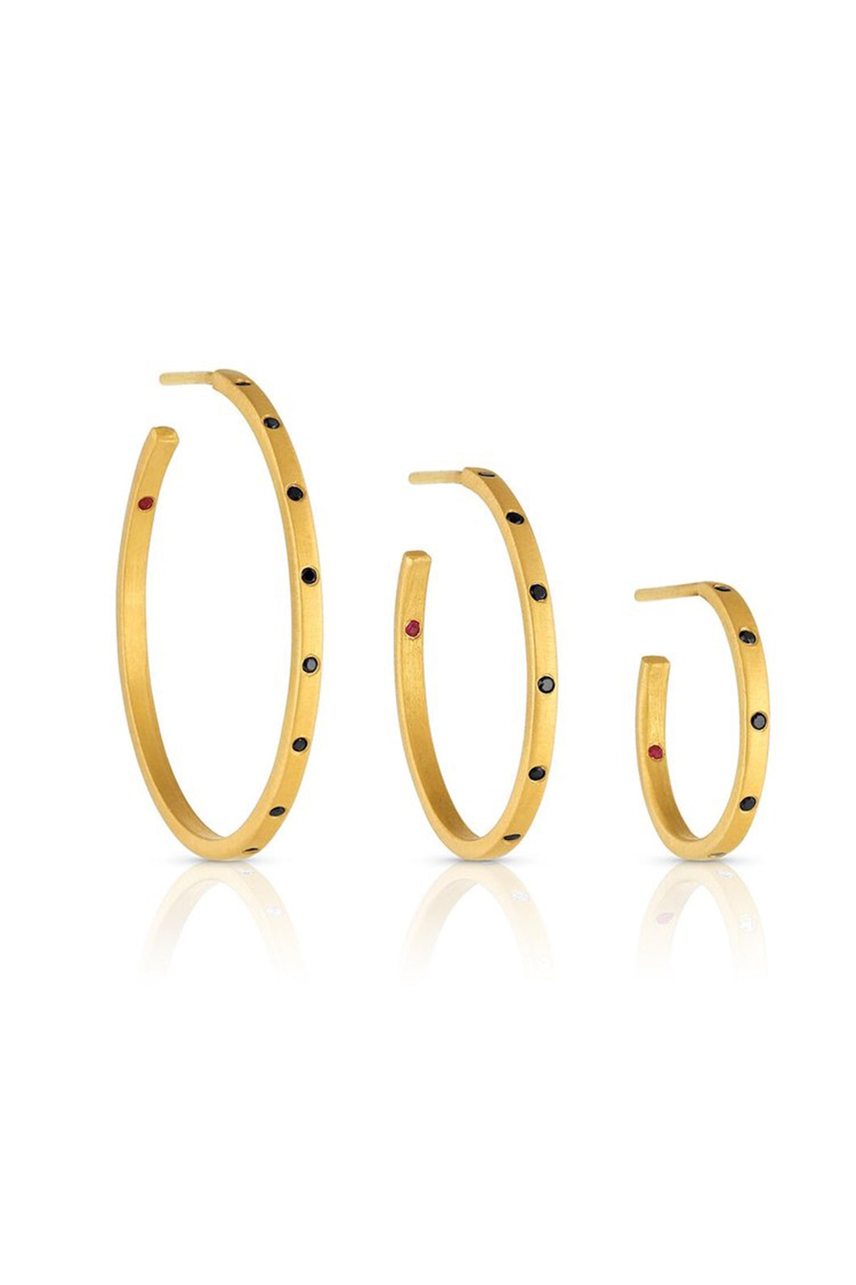 HERNSDORF | SMALL BLACK DIAMOND LOVE HOOPS