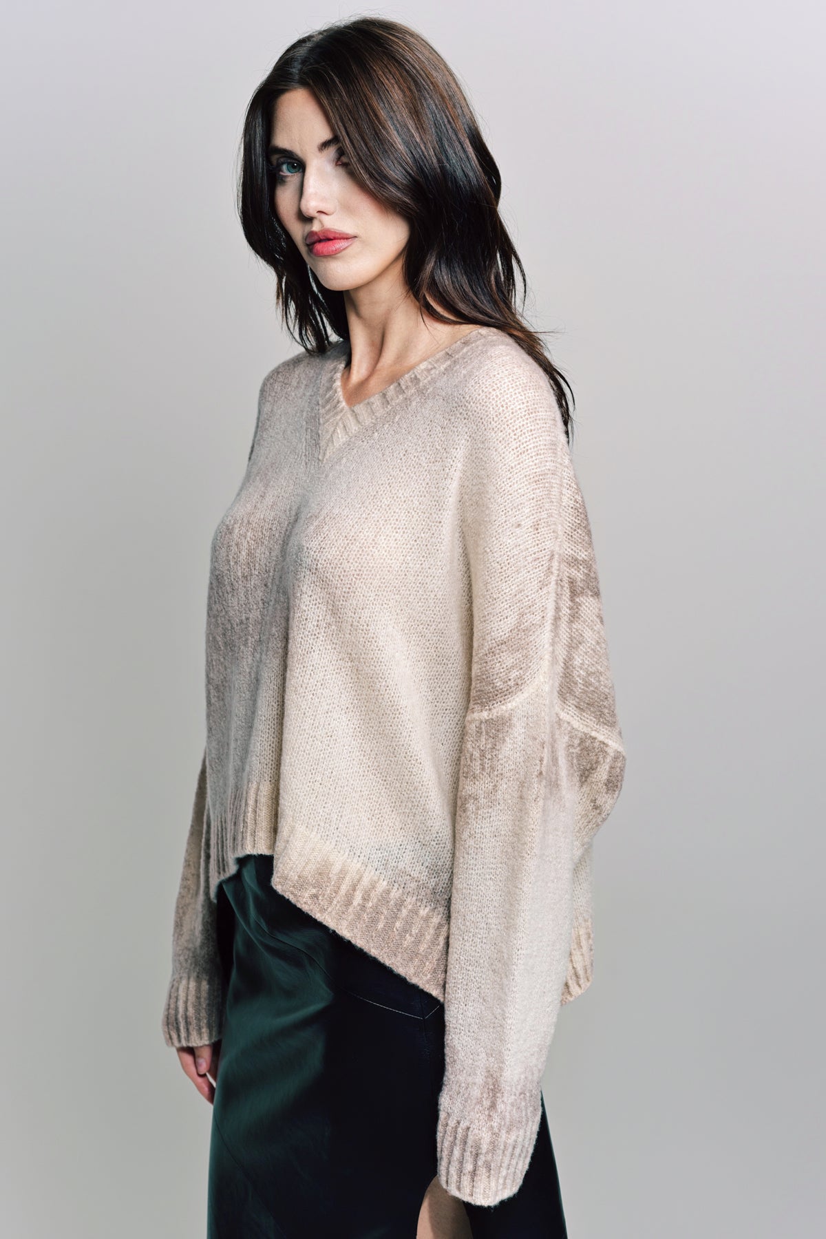 AVANT TOI | MARBLE V-NECK SWEATER