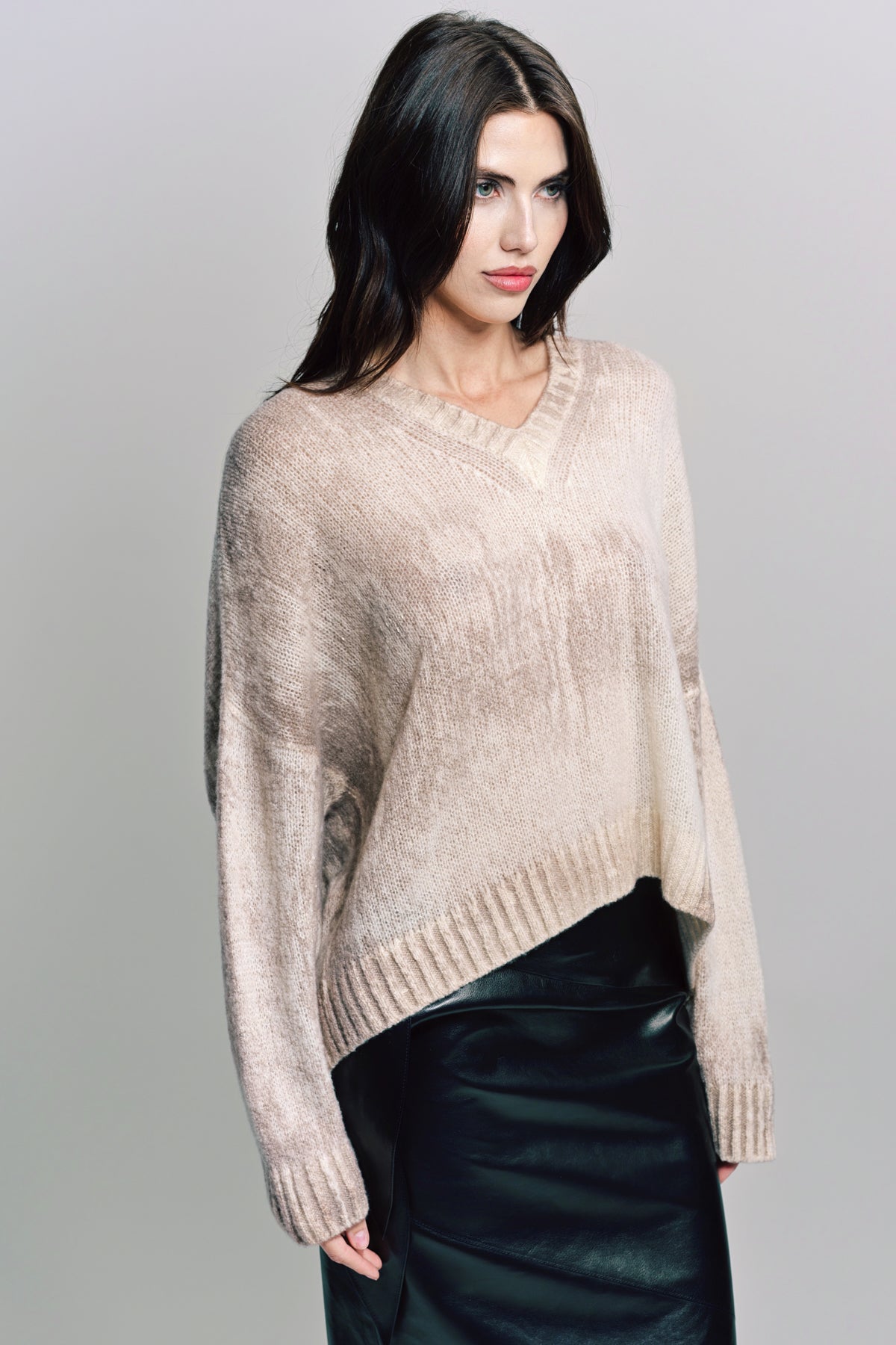 AVANT TOI | MARBLE V-NECK SWEATER