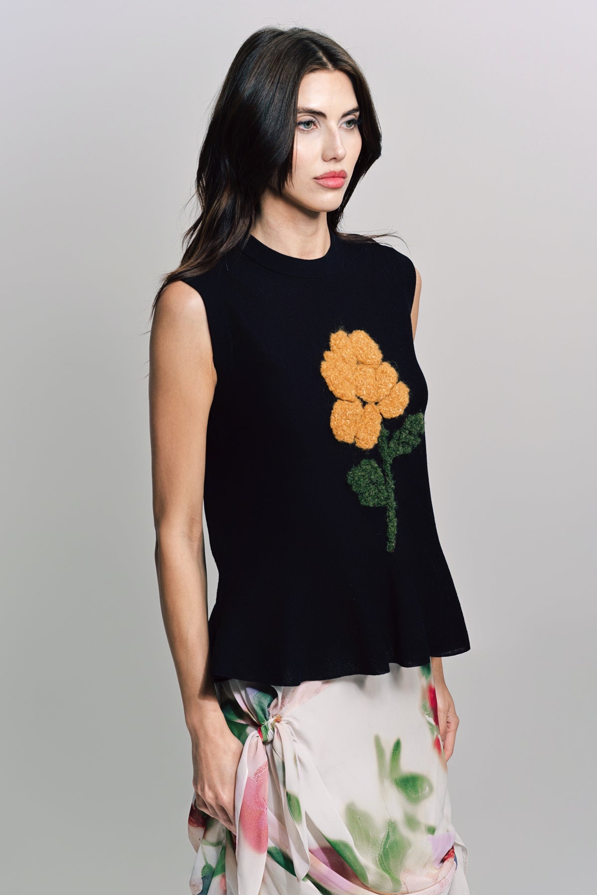 CAROLINE HU | EMBROIDERED FLOWER TANK