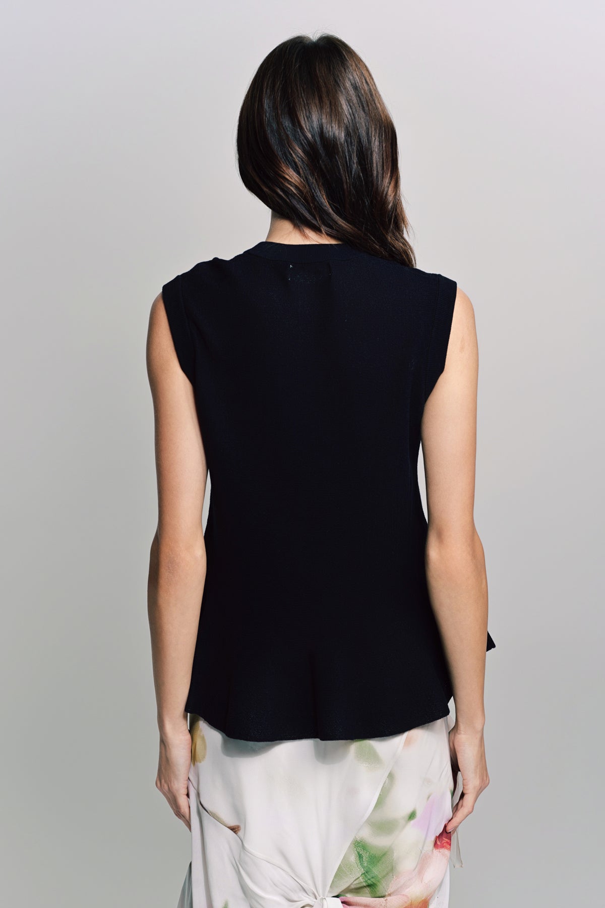 CAROLINE HU | EMBROIDERED FLOWER TANK