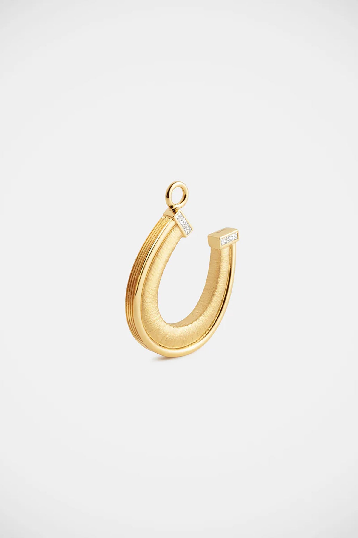 MARIE LICHTENBERG | 18K GOLD HORSESHOE CHARM