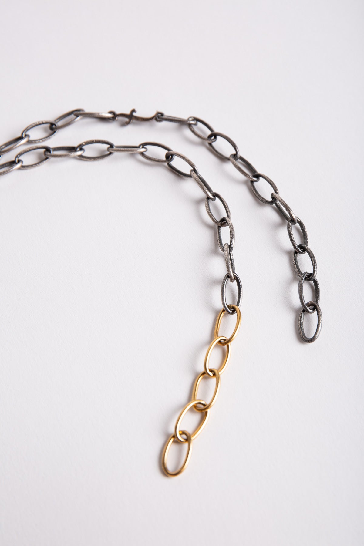 SEVAN BIÇAKÇI | 18K YELLOW GOLD AND STERLING SILVER OPEN LINK NECKLACE