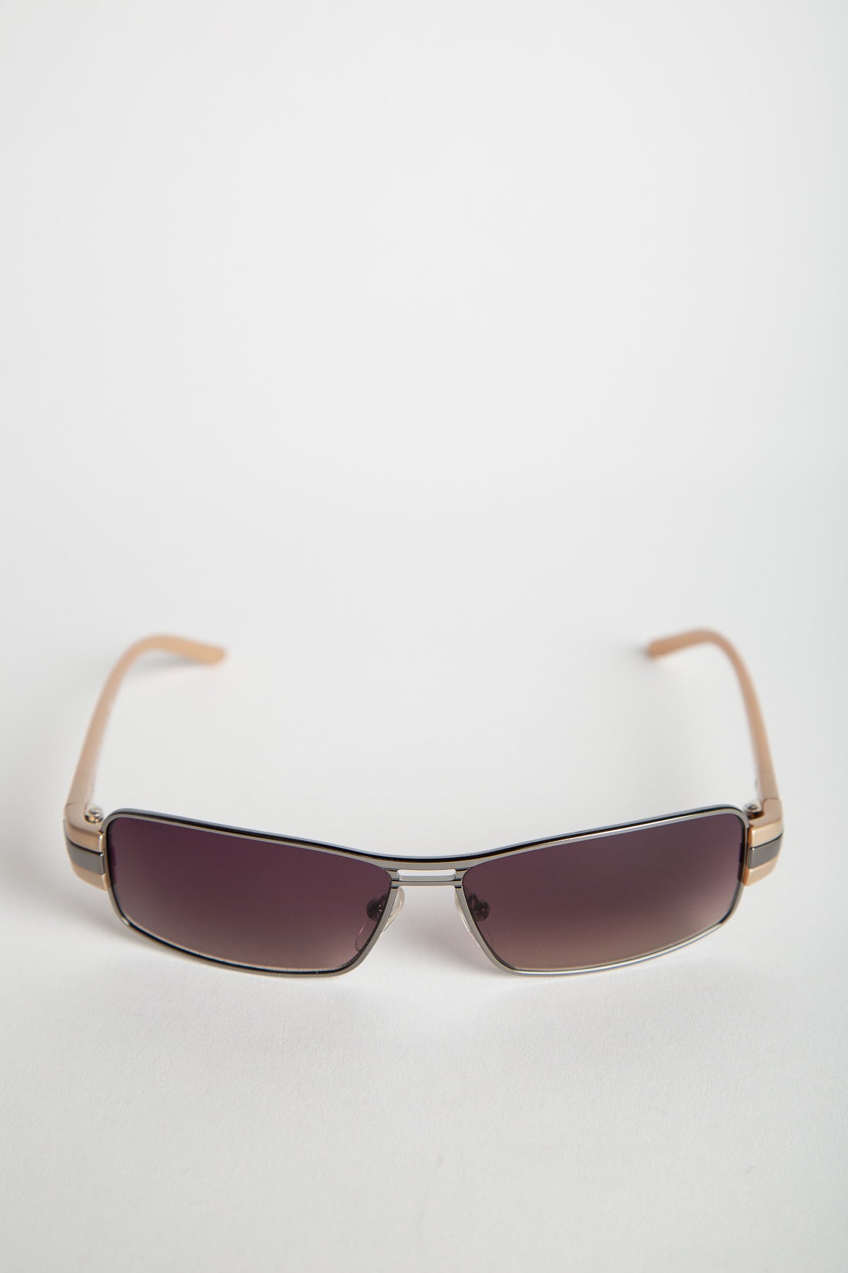 PRADA | 2000'S SLEEK SPR50 SUNGLASSES