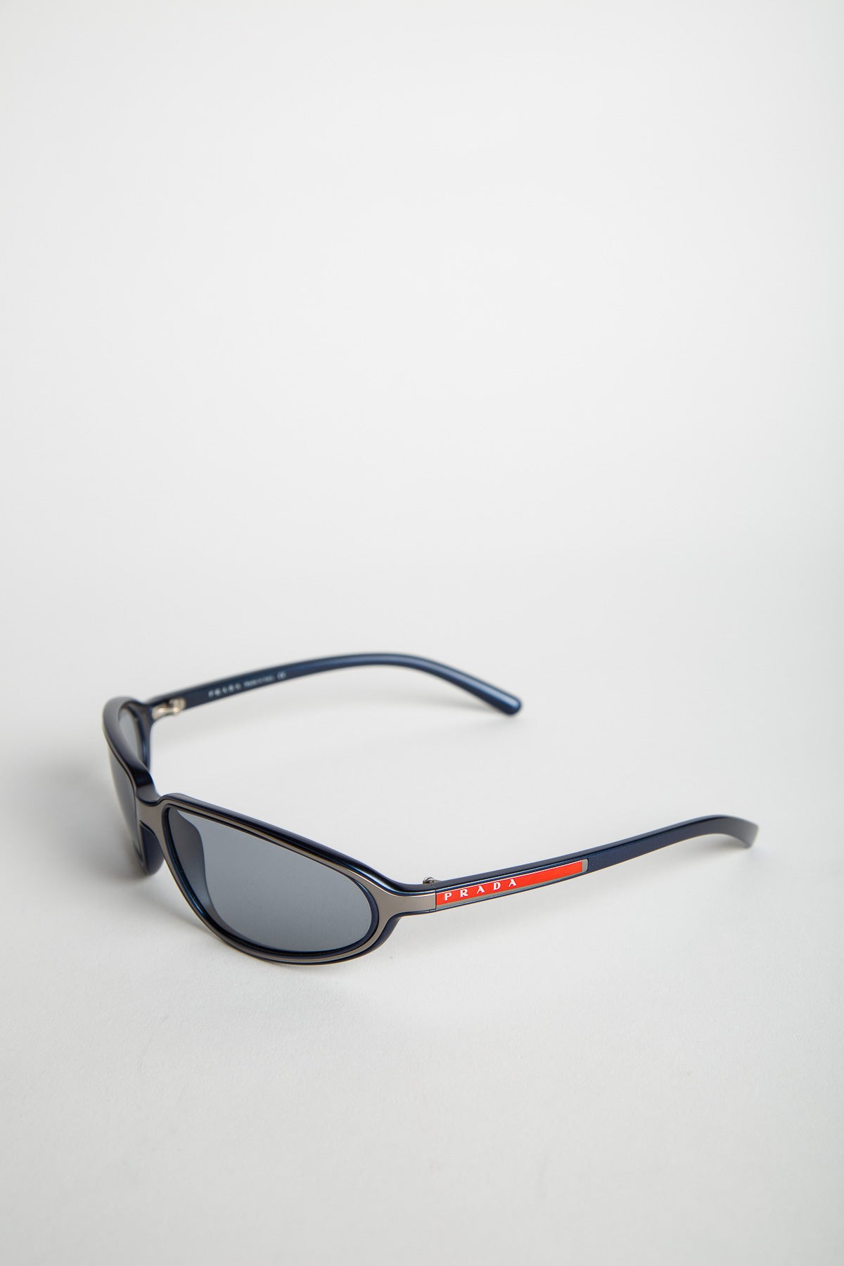 PRADA | 2000'S OVERSIZED SPS03C SUNGLASSES