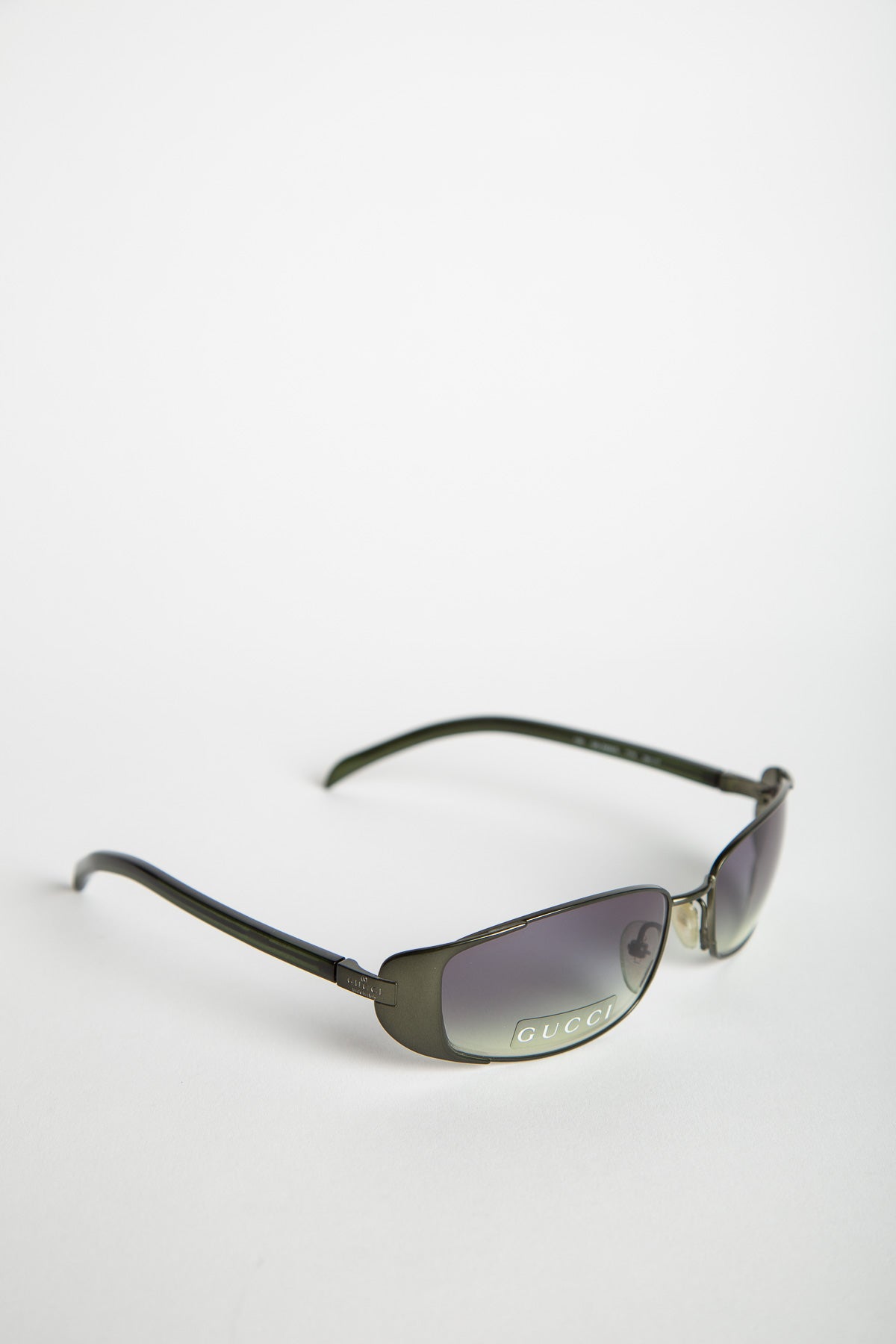 GUCCI | 1990'S 2658/S SUNGLASSES