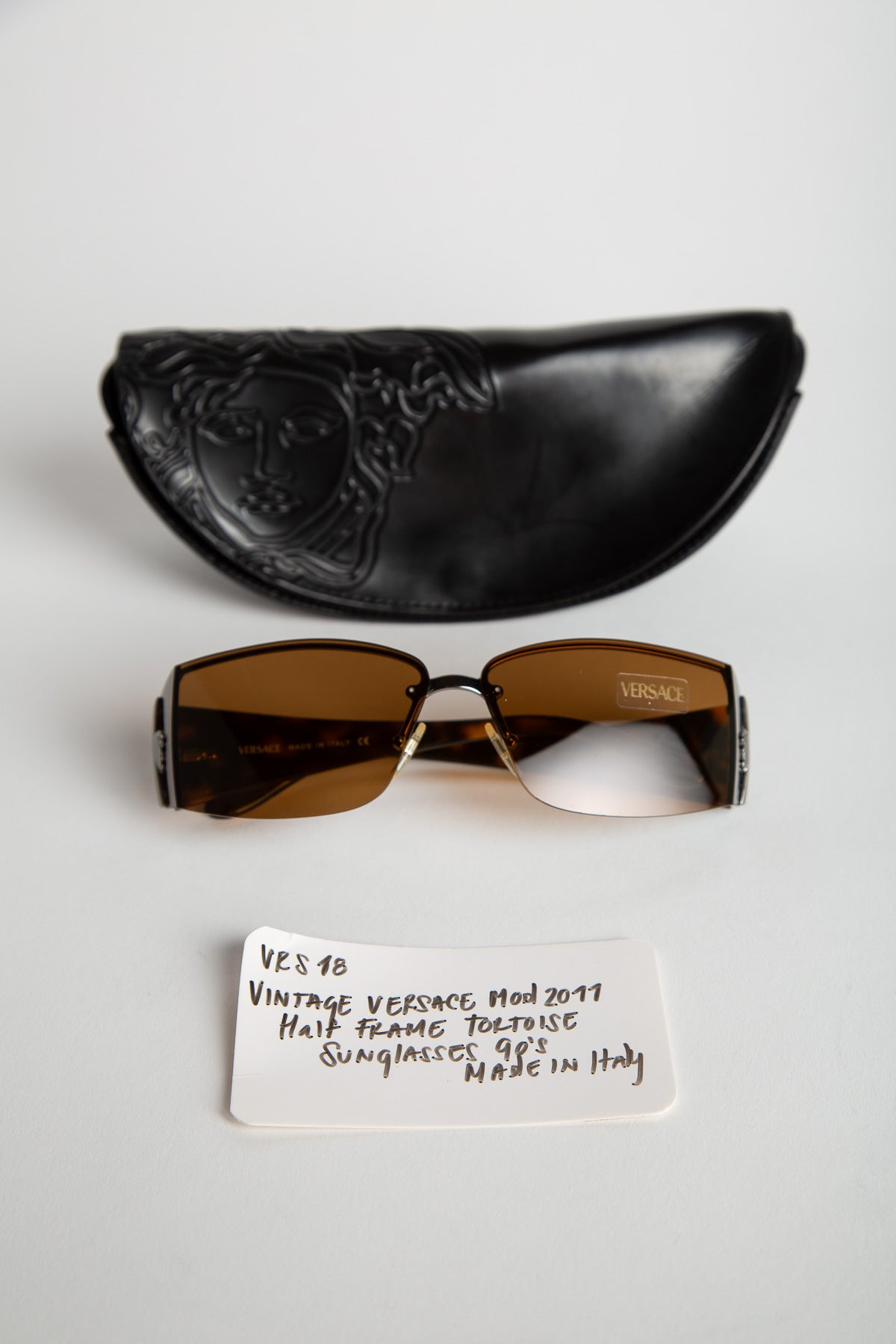 VERSACE | 1990'S MOD 2011 1/2 SUNGLASSES