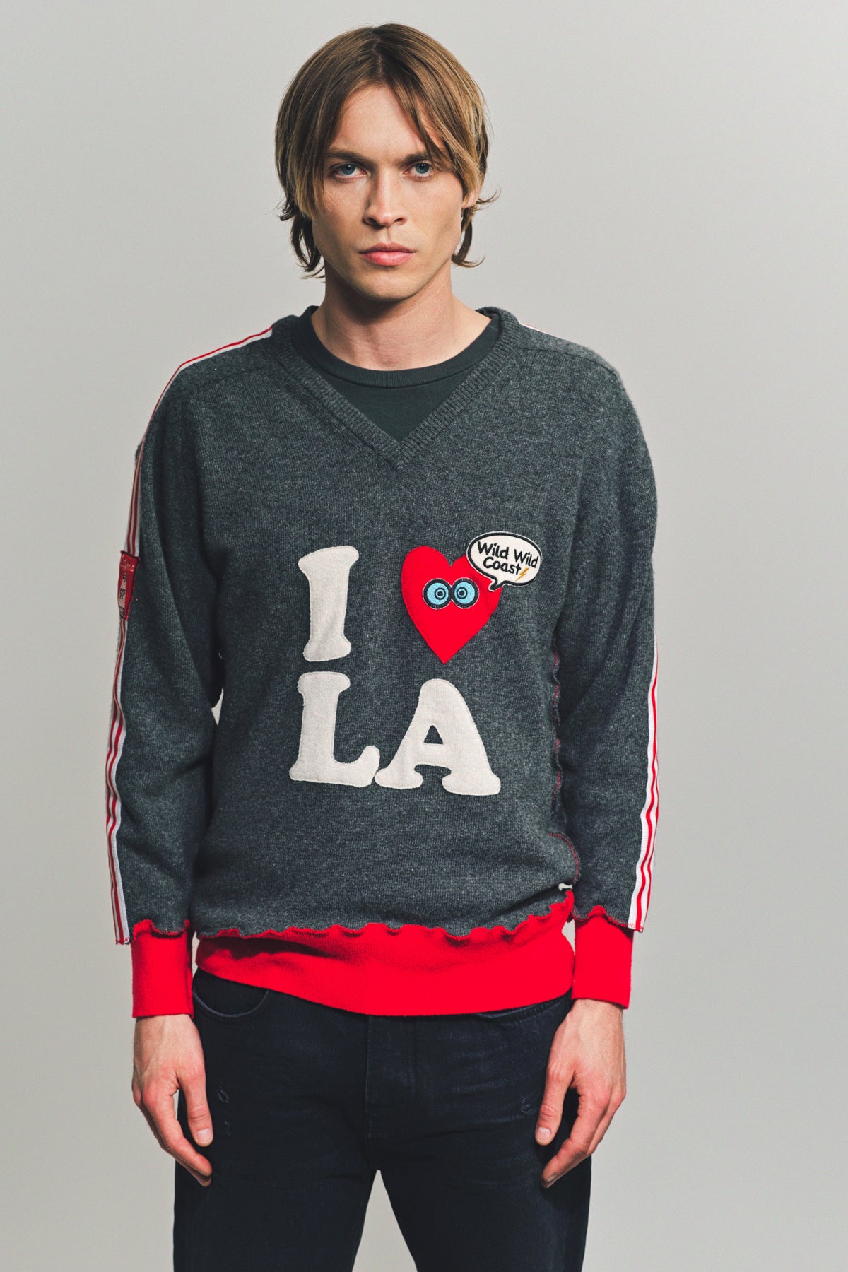 BEVERLY HILLS RECYCLER | I LOVE LA V-NECK SWEATER