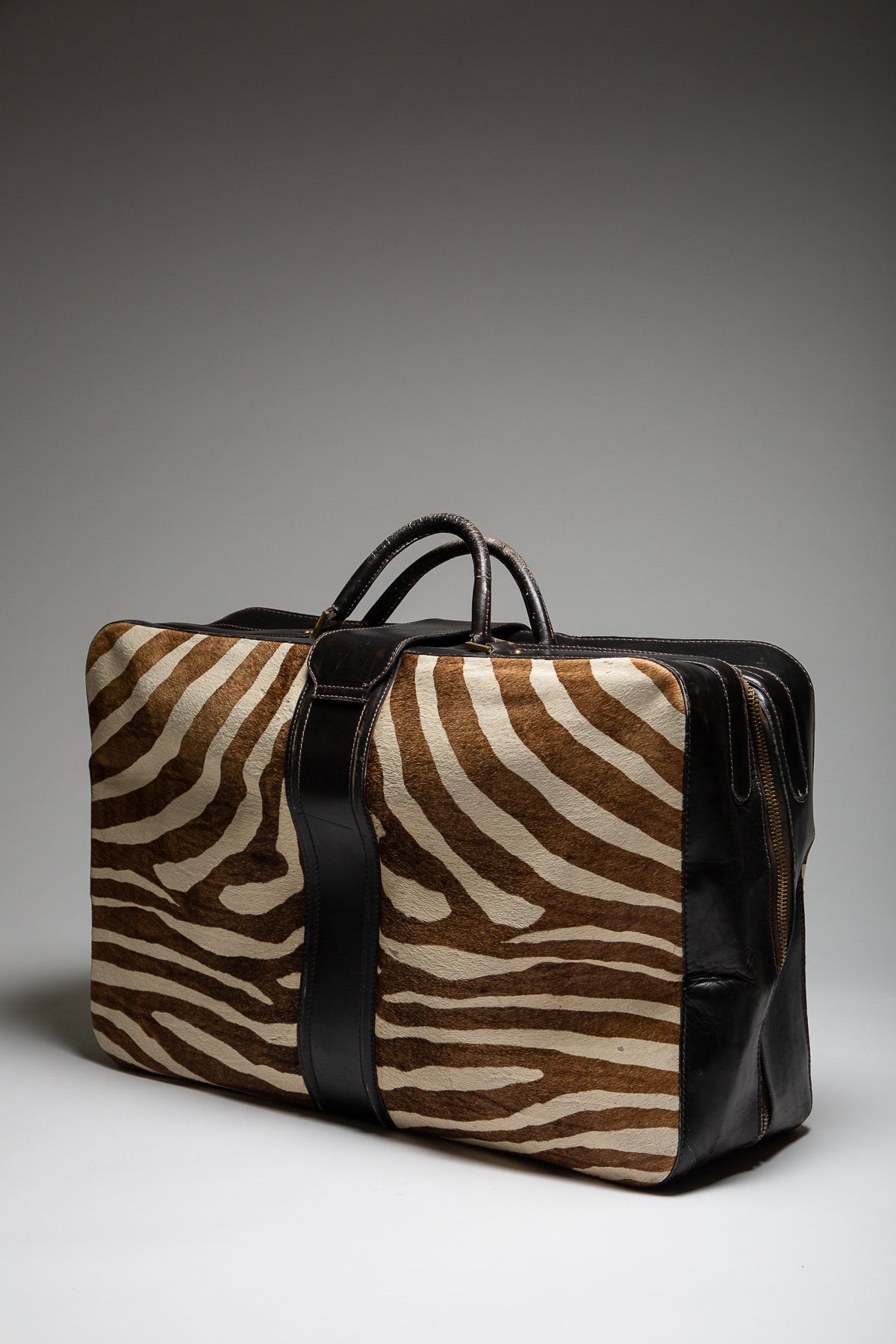 MAXFIELD PRIVATE COLLECTION | 1950'S GUCCI ZEBRA SUITCASE