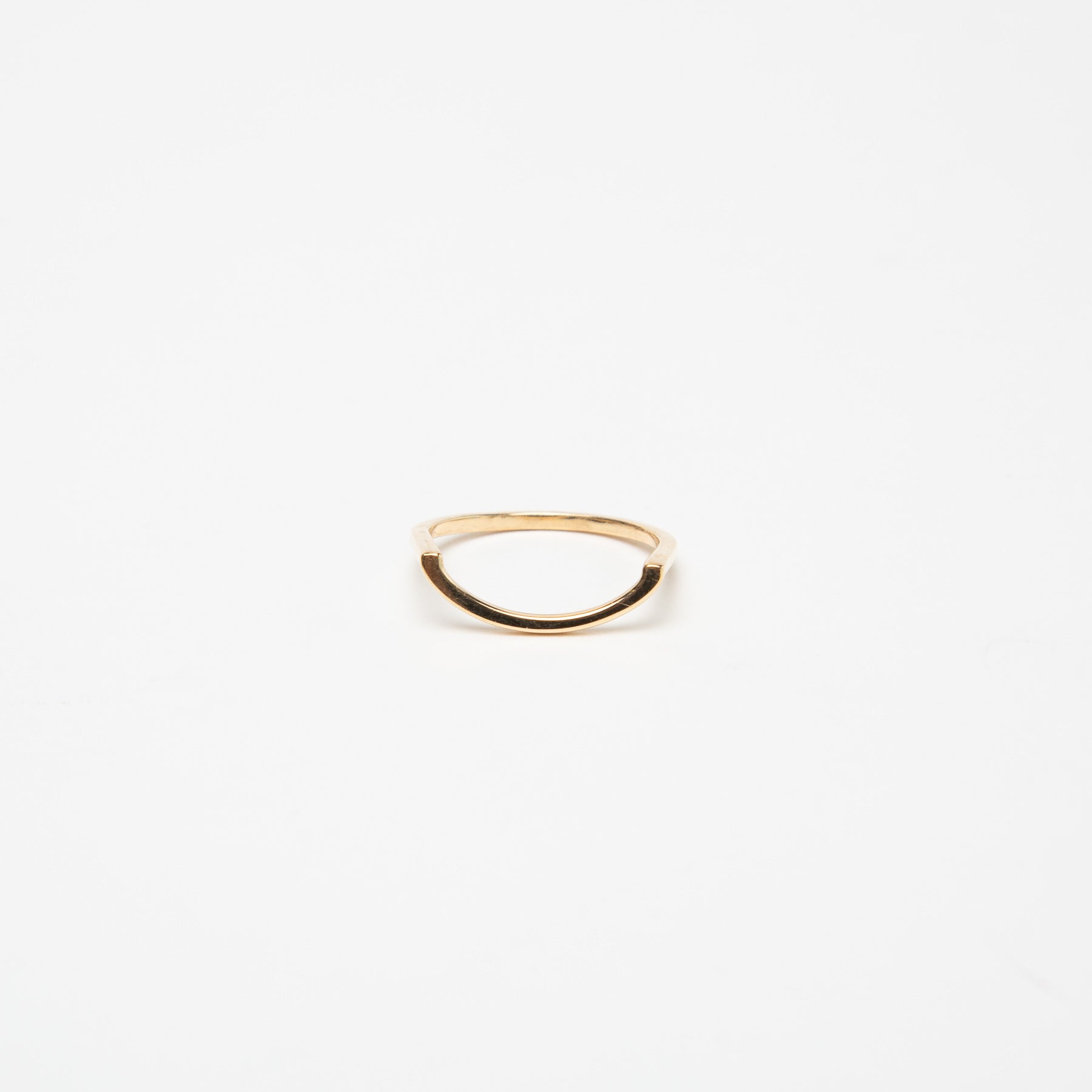 KWIT JEWELRY | 14K GOLD LETTER C RING – MAXFIELD LA