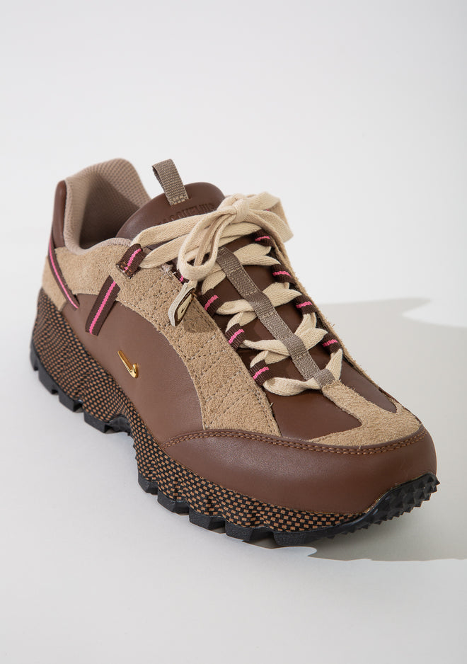 NIKE | AIR HUMARA LX JACQUEMUS IN ALE BROWN